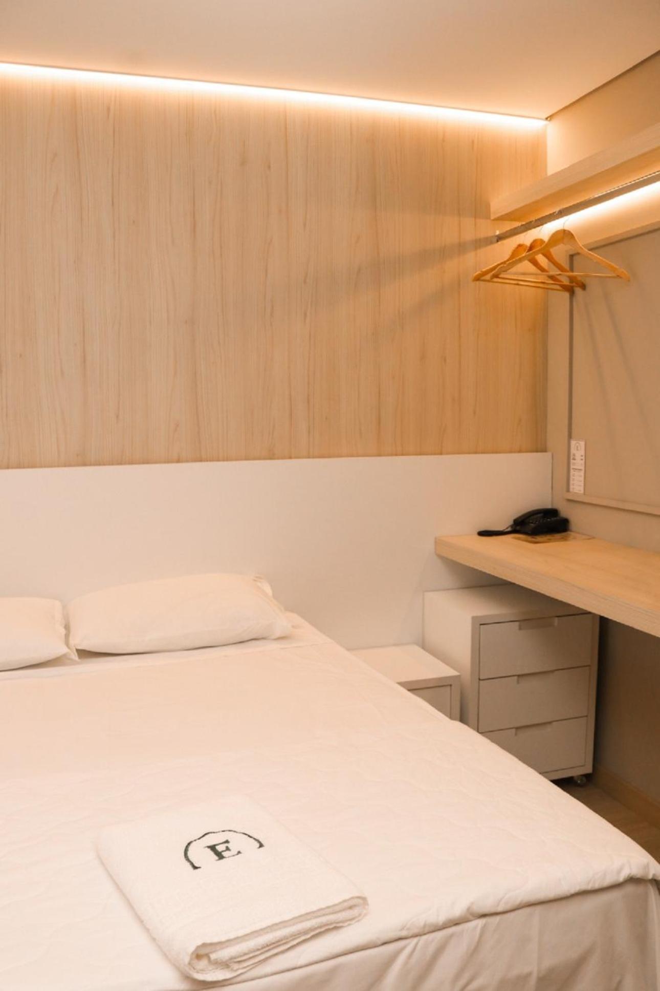 Quarto Duplo