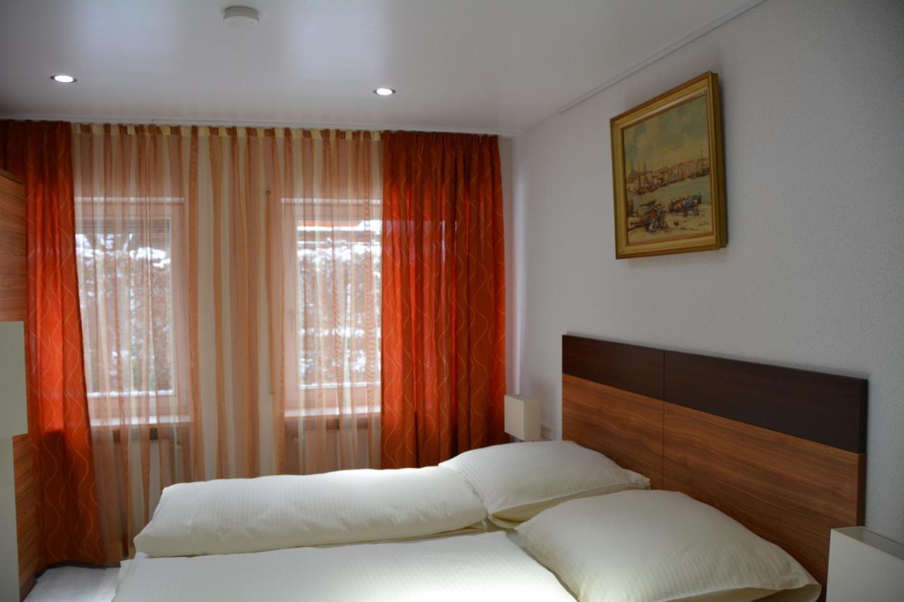 Deluxe Doppel-/Zweibettzimmer mit Gartenblick