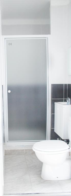 Standard Single Room Shower,148645588:JPEG