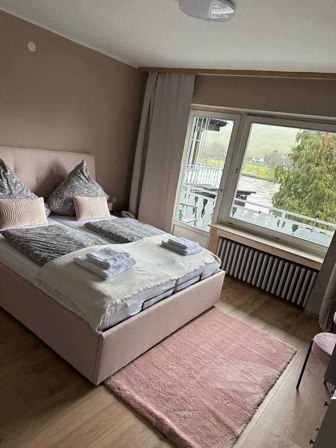Doppelzimmer mit Balkon