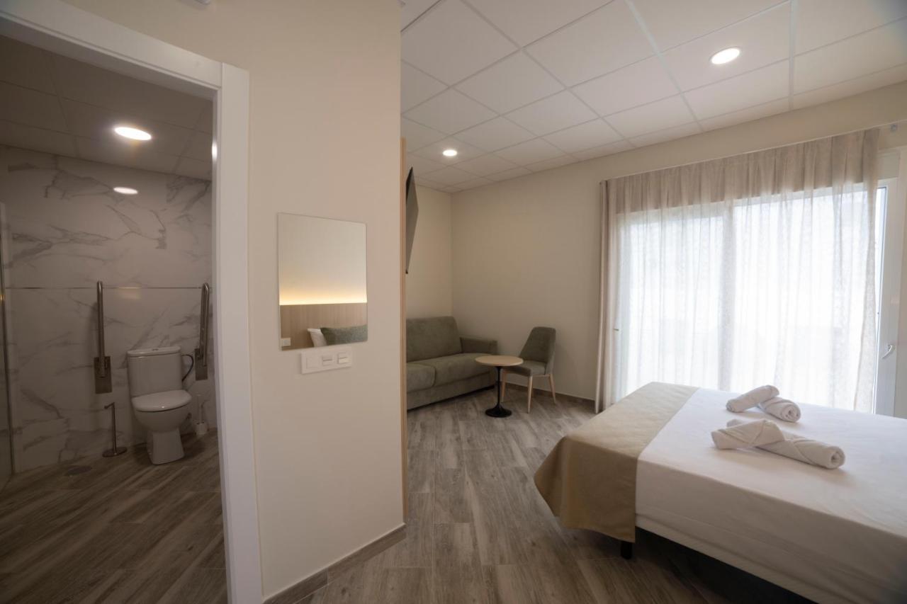 Quadruple Room Disability Access,1488751708:JPEG