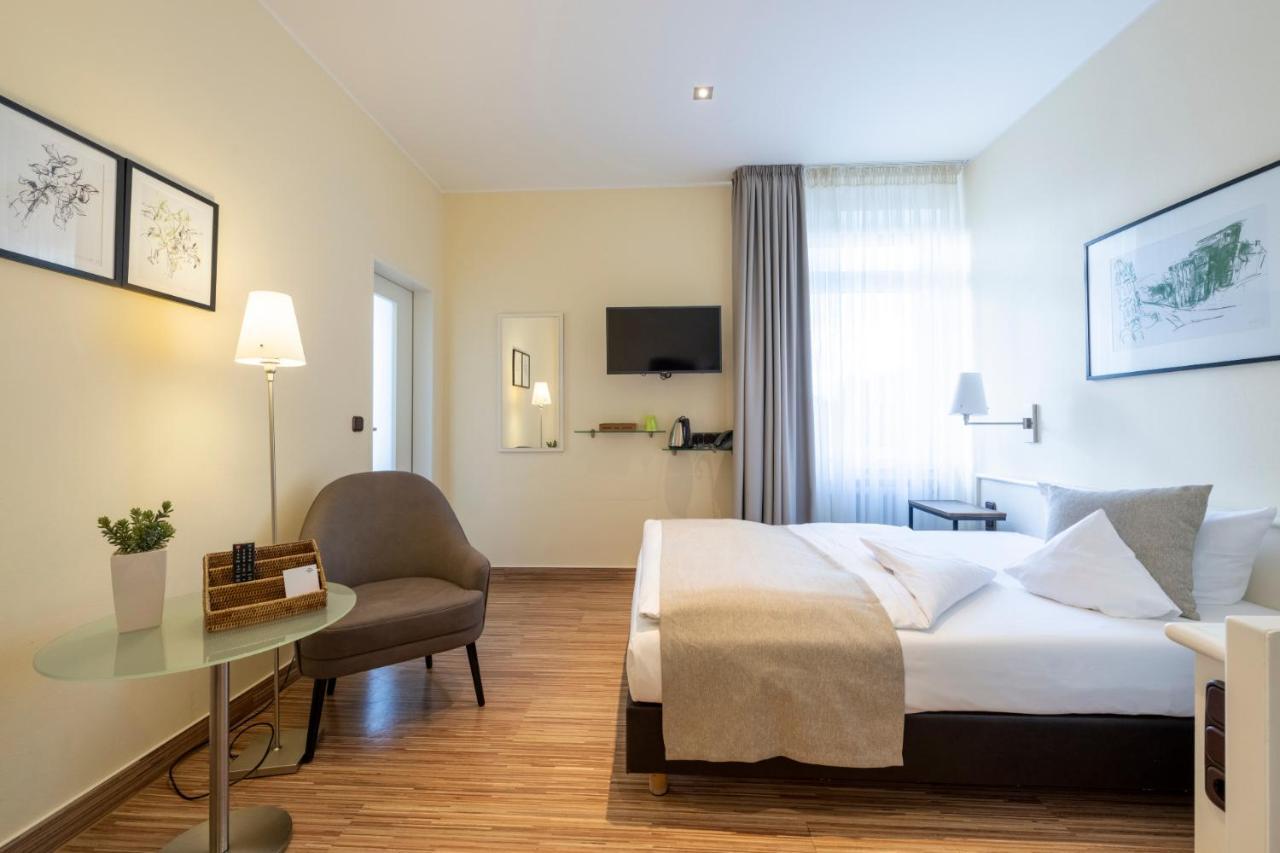 Single Room Comfort,1325028727:JPEG