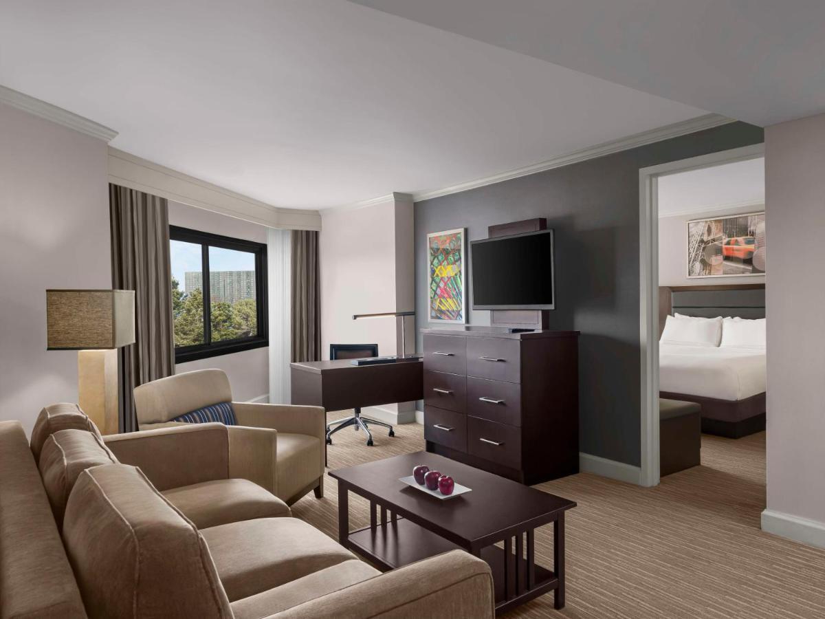 One King Bed Two Room Suite Non-Smoking