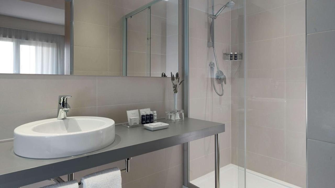 Suite con 1 Camera da Letto e Balcone