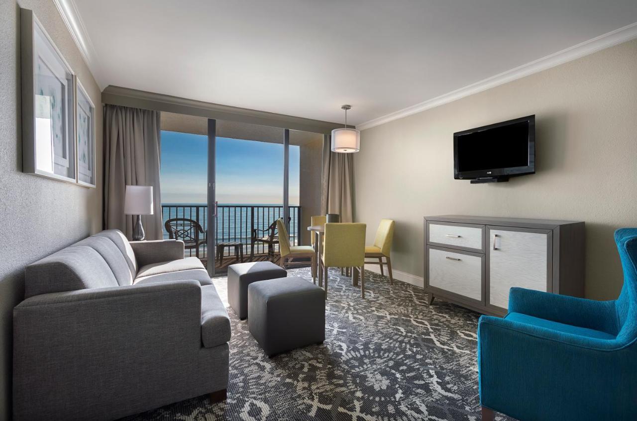 Palms Oceanfront One Bedroom Queen Suite,1498663390:JPEG