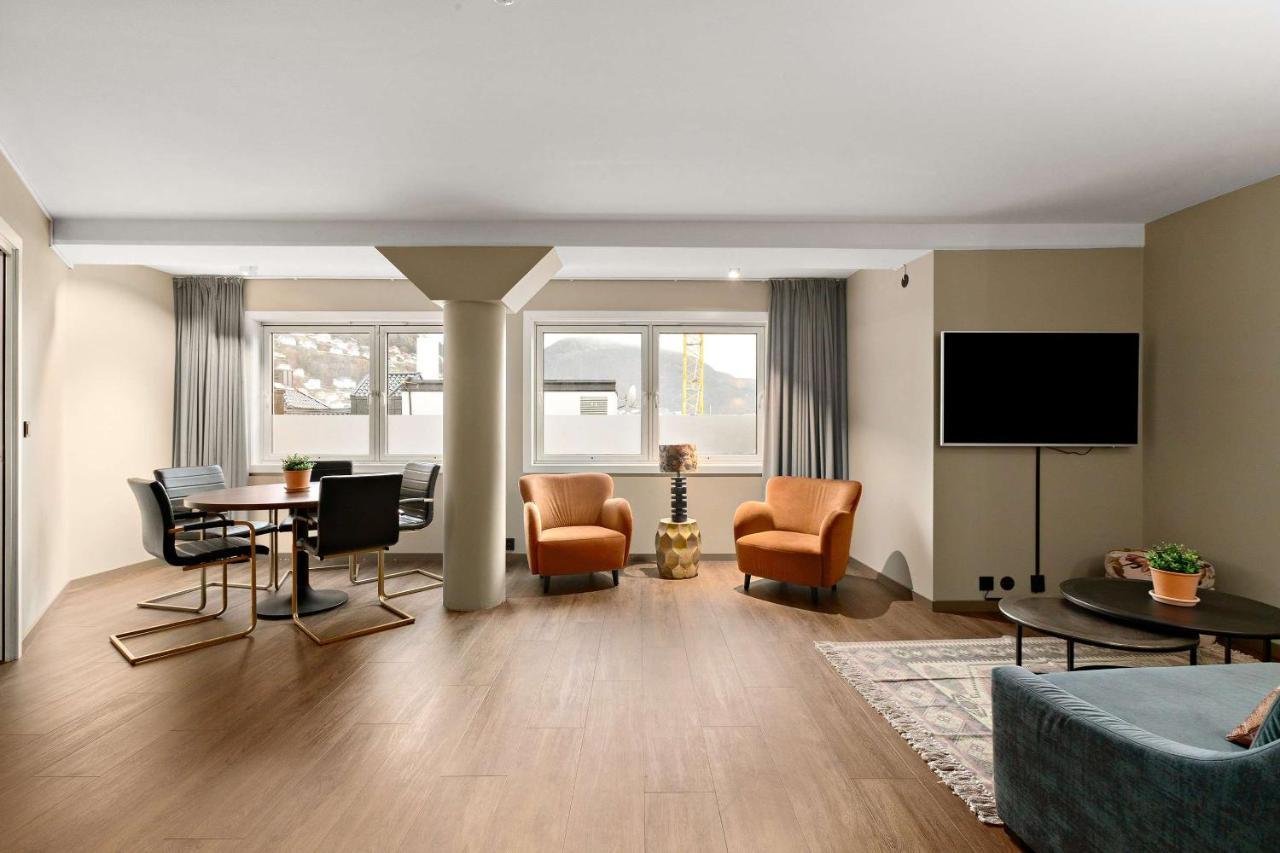Two-Bedroom Apartment - Non-Smoking,1498658182:JPEG