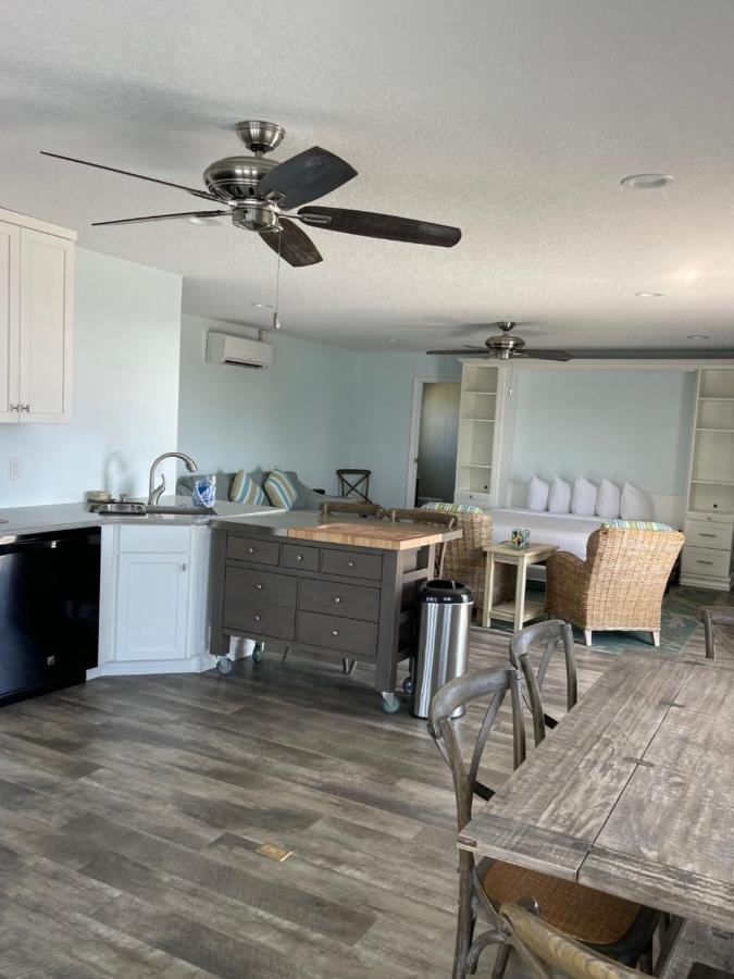 Suite with Lake View