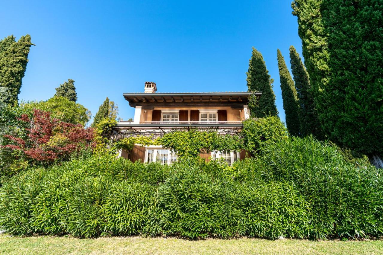 Familienzimmer mit Gartenblick