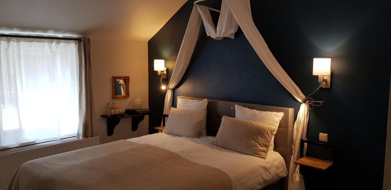 Kamer met Kingsize Bed