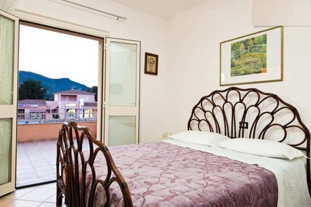 Double Room with Balcony,1498864285:JPEG