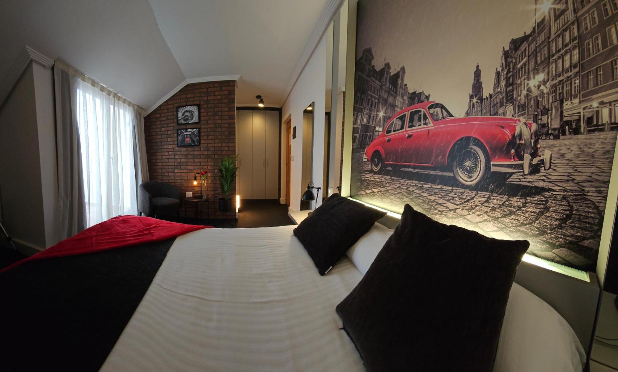Double or Twin Room,664733223:JPEG