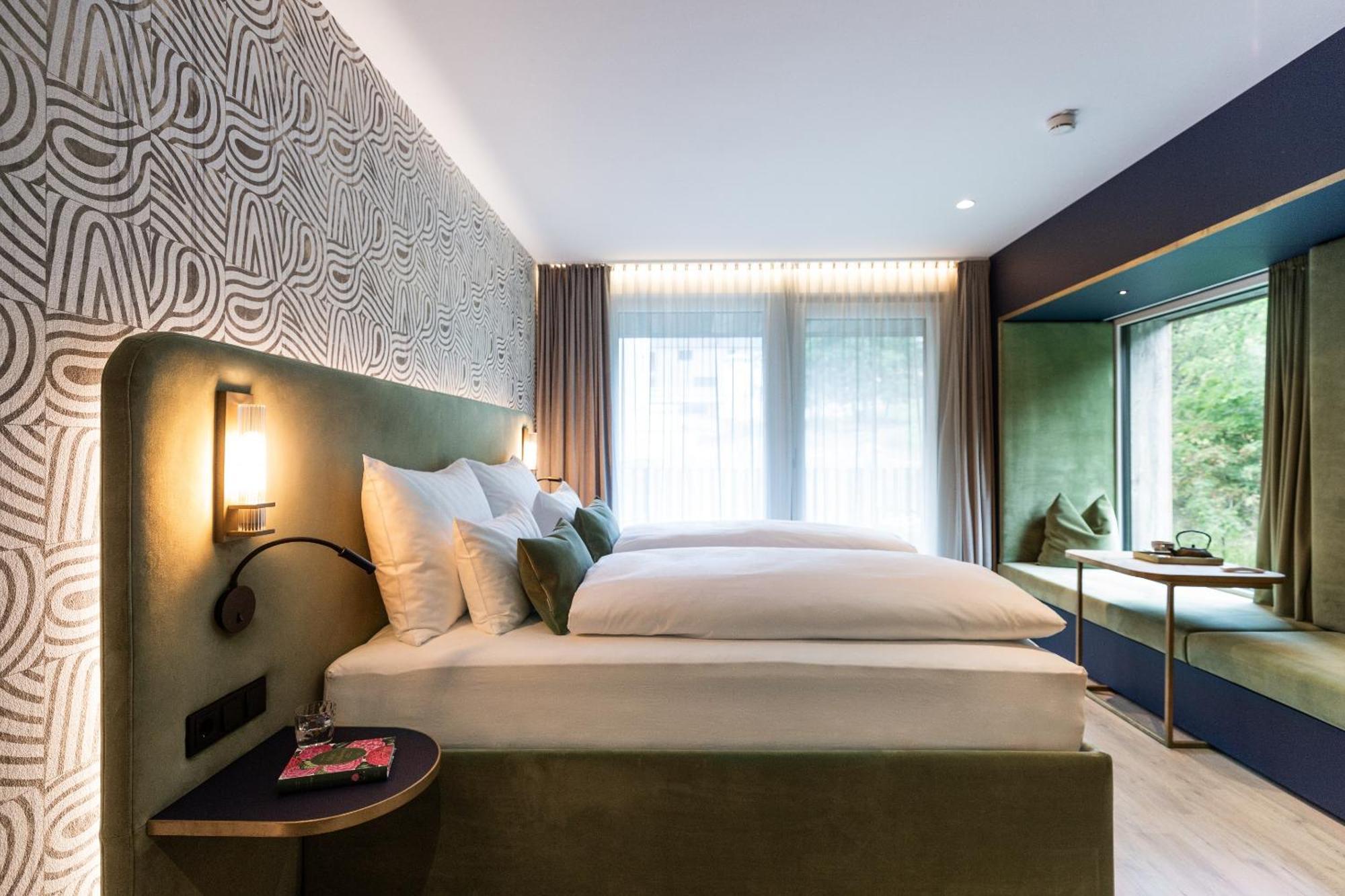 Deluxe Double Room,1498992472:JPEG