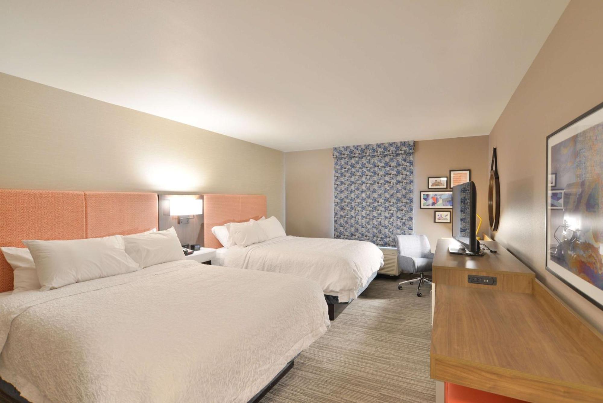 Queen Room with Two Queen Beds - Non-Smoking