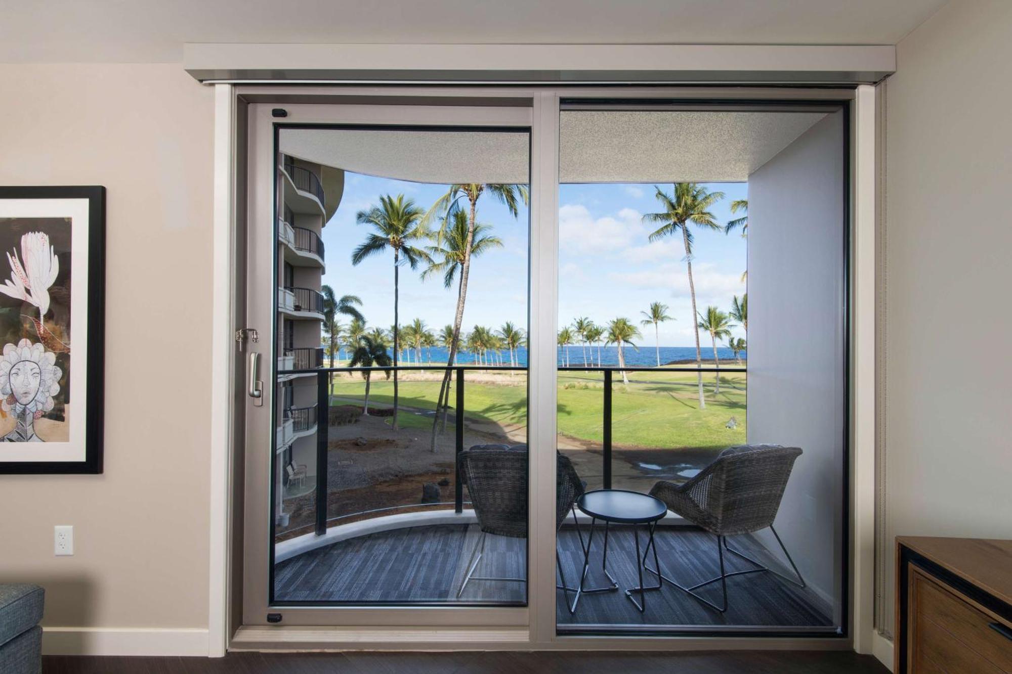 One-Bedroom King Suite Plus - Partial Ocean View