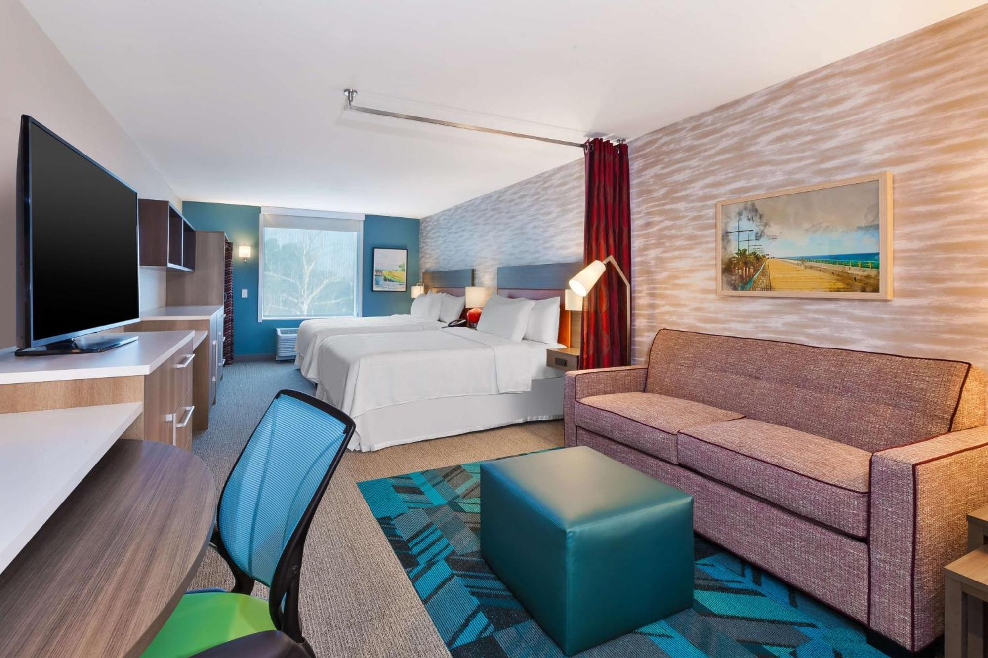 Queen Studio with Two Queen Beds - Non-Smoking