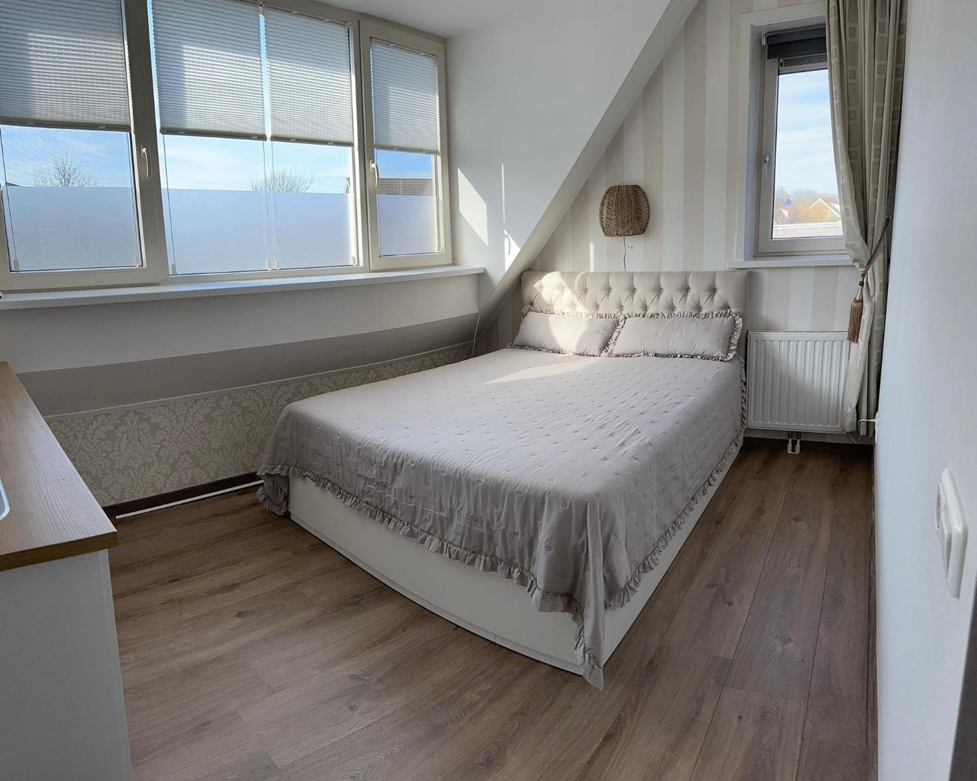 Kamer met Kingsize Bed