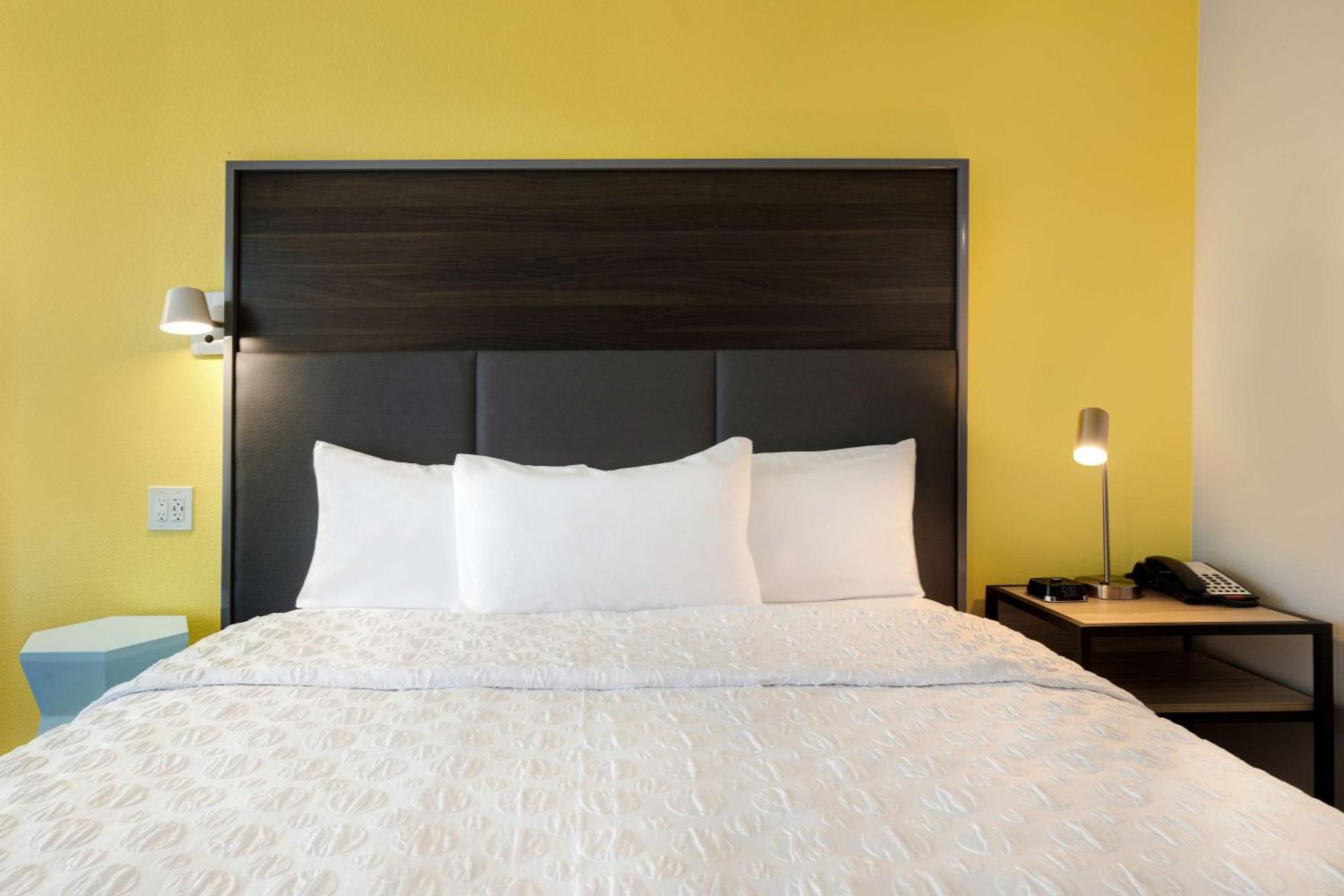King Room with Walk-In Shower