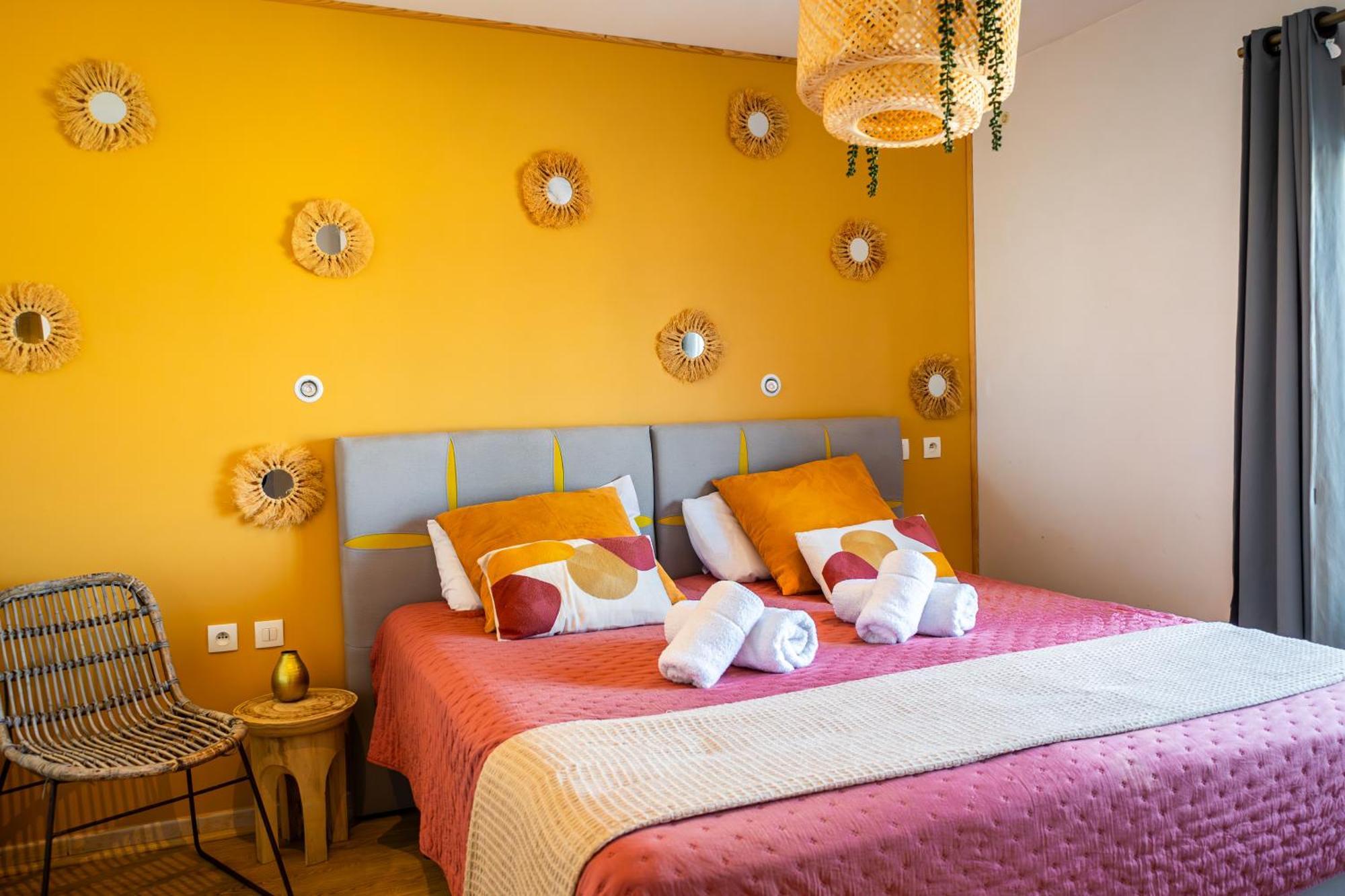 Double or Twin Room with Side Sea View,1743371754:JPEG