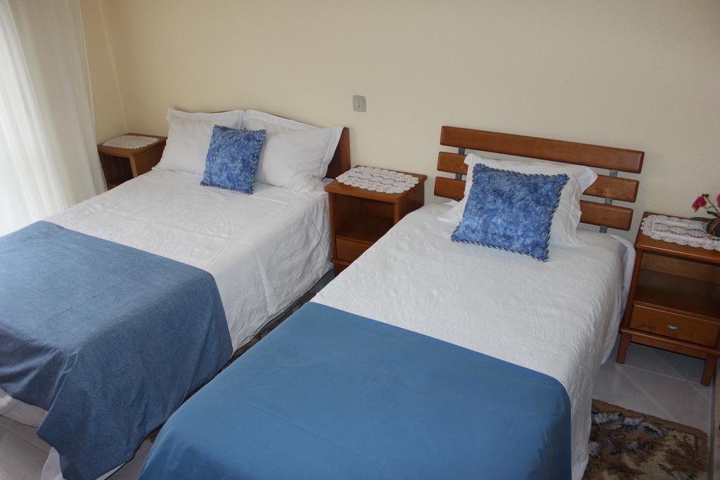 Quarto Triplo Básico
