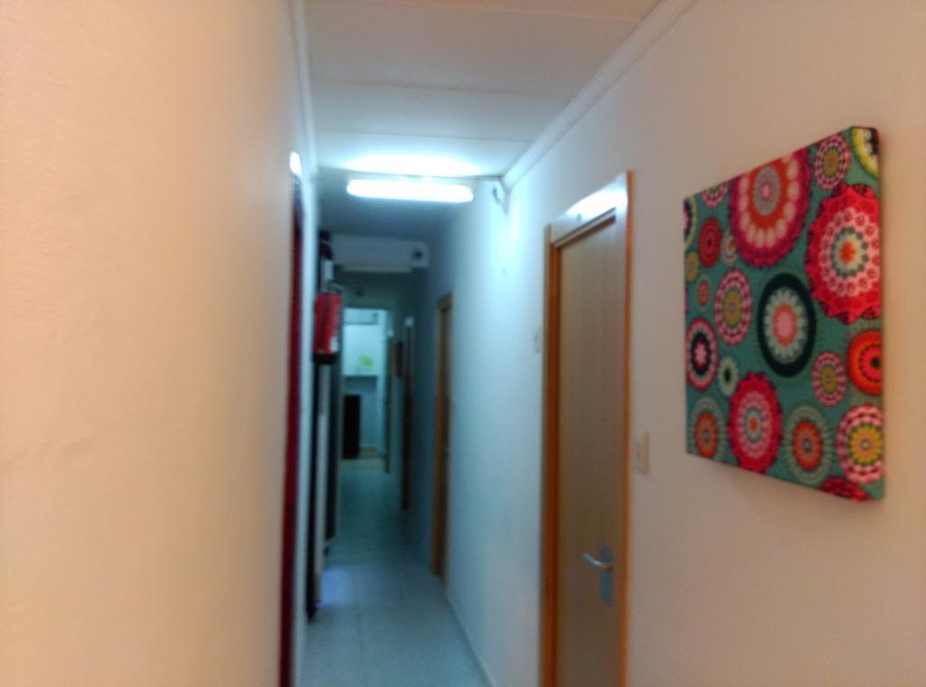 Quarto Individual com Casa de Banho Partilhada