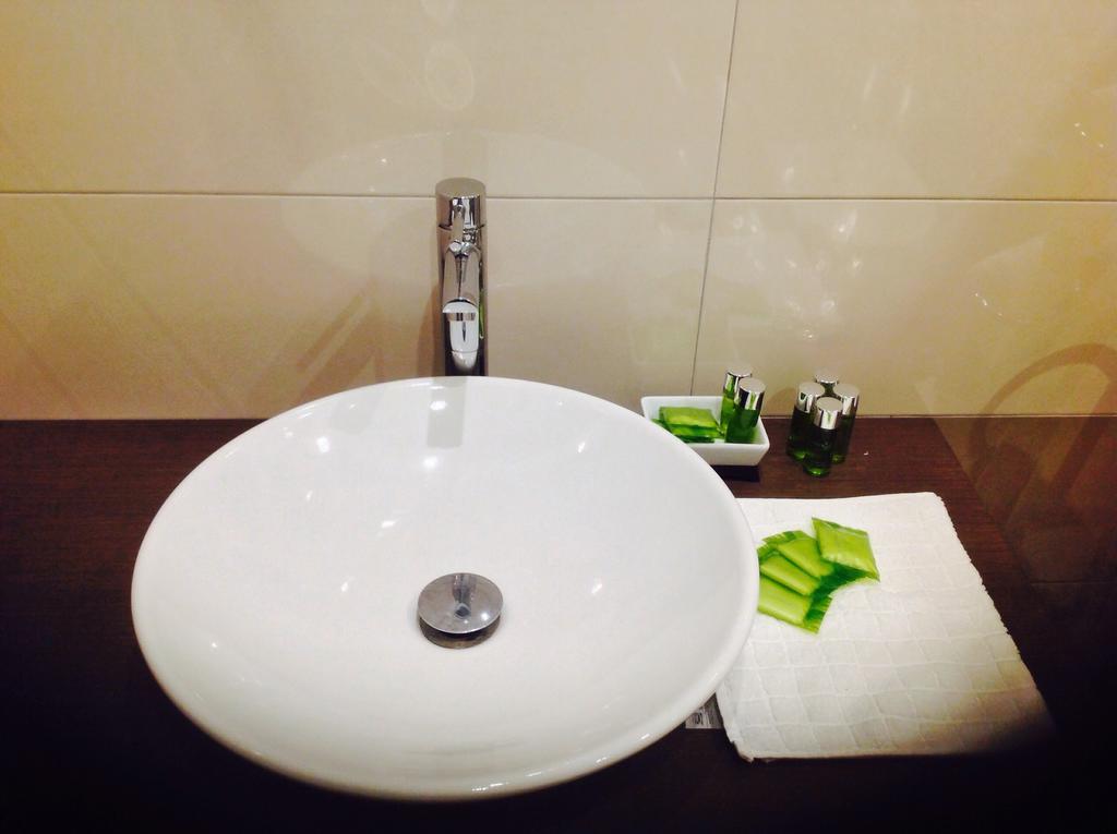Triple Room Private Bathroom,153499183:JPEG