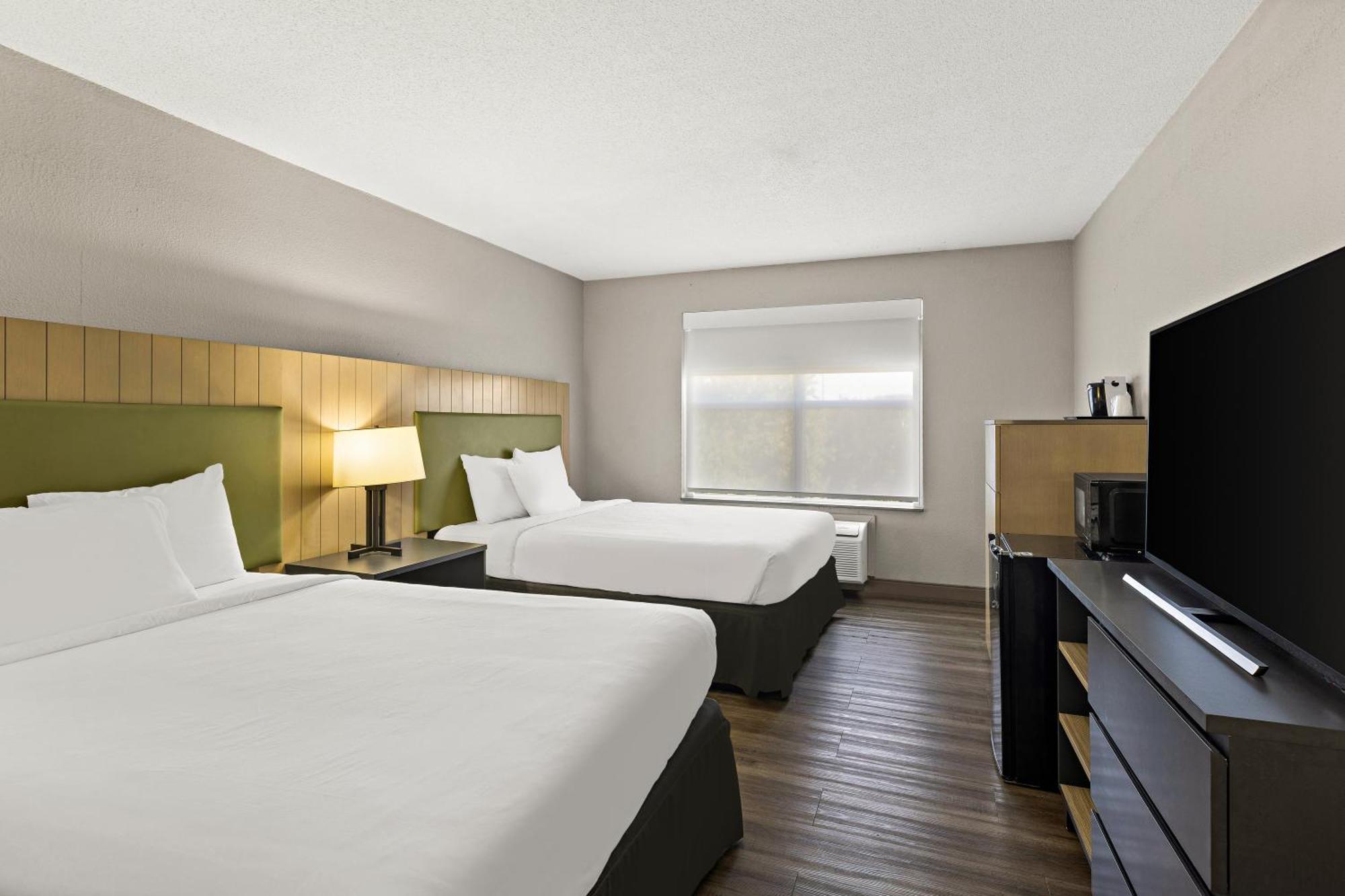 Queen Suite with Two Queen Beds - Disability Access/Non smoking