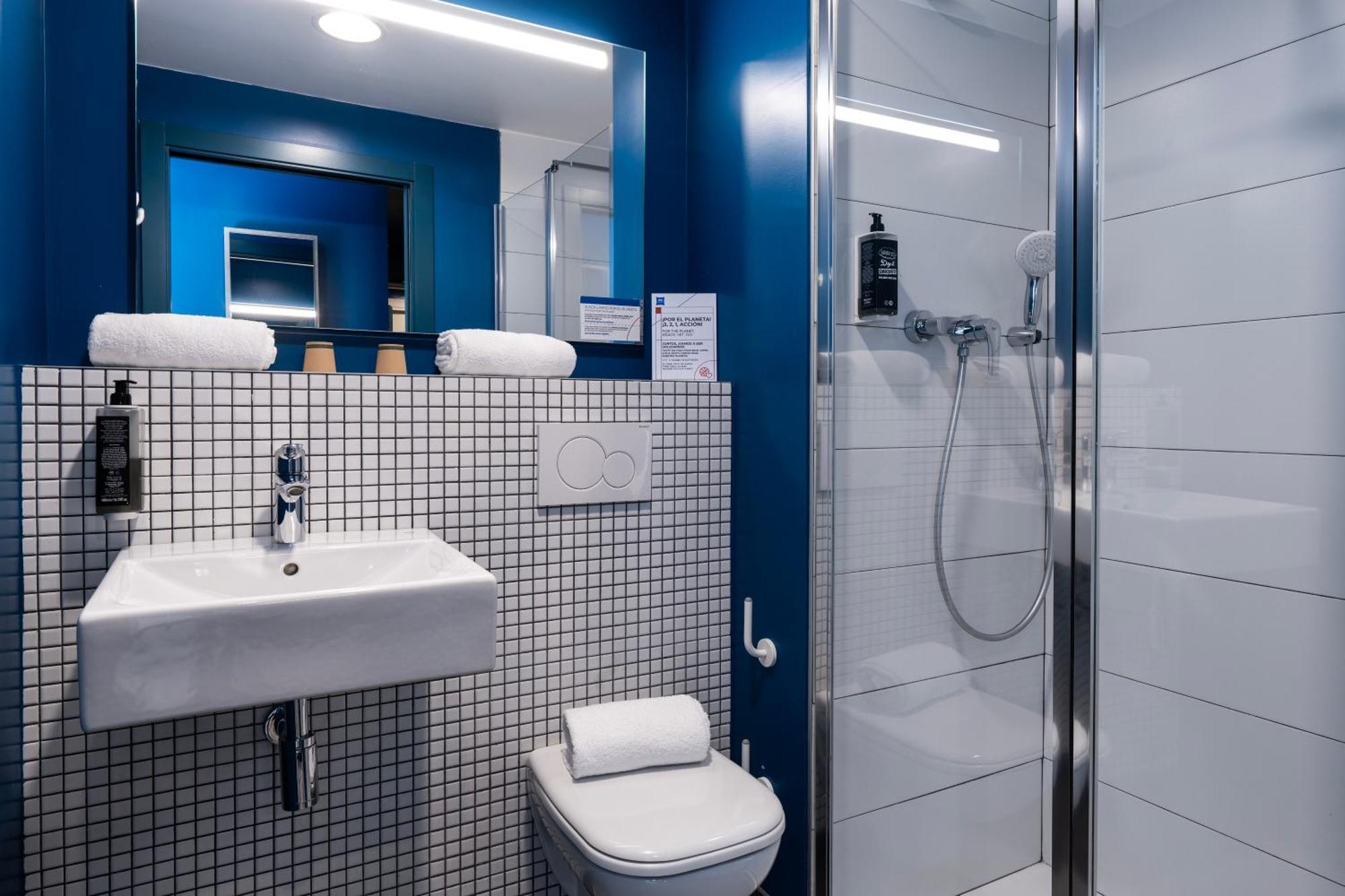Quarto Twin Standard