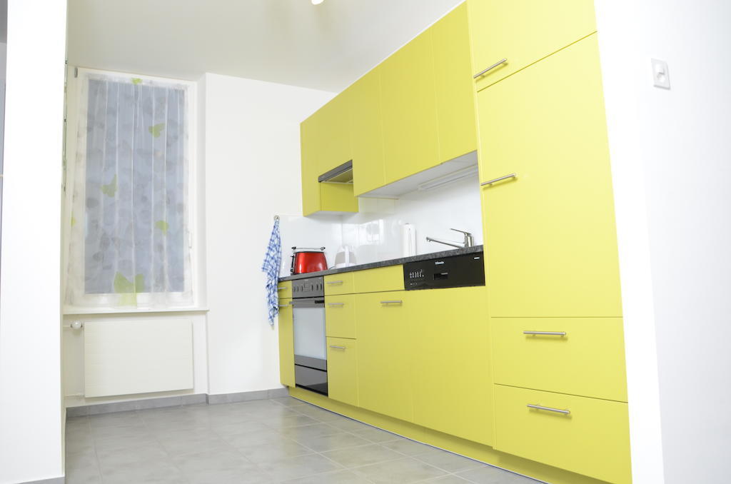 Apartamento de 2 dormitorios con balcón