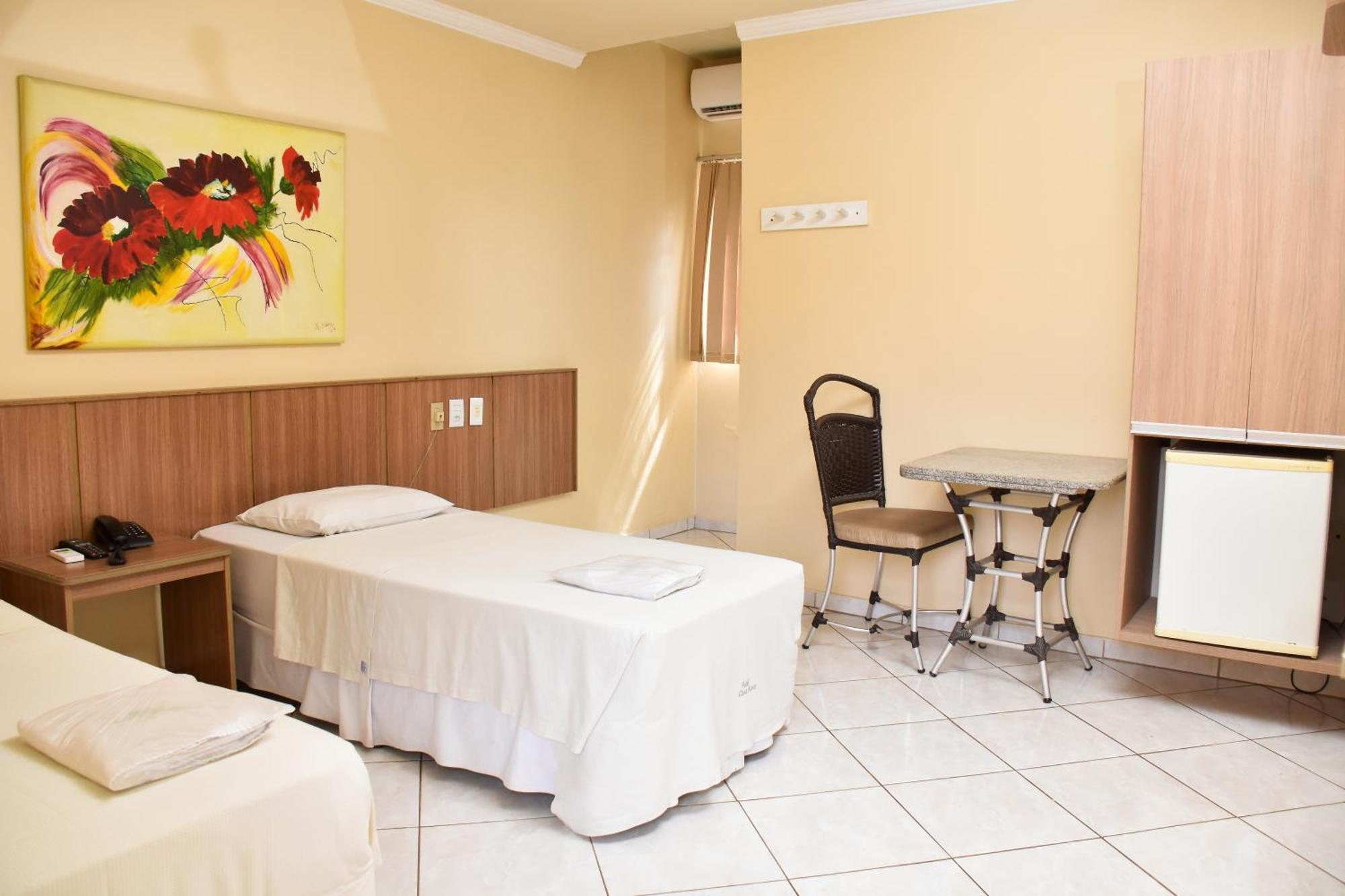 Quarto Duplo Deluxe com Chuveiro
