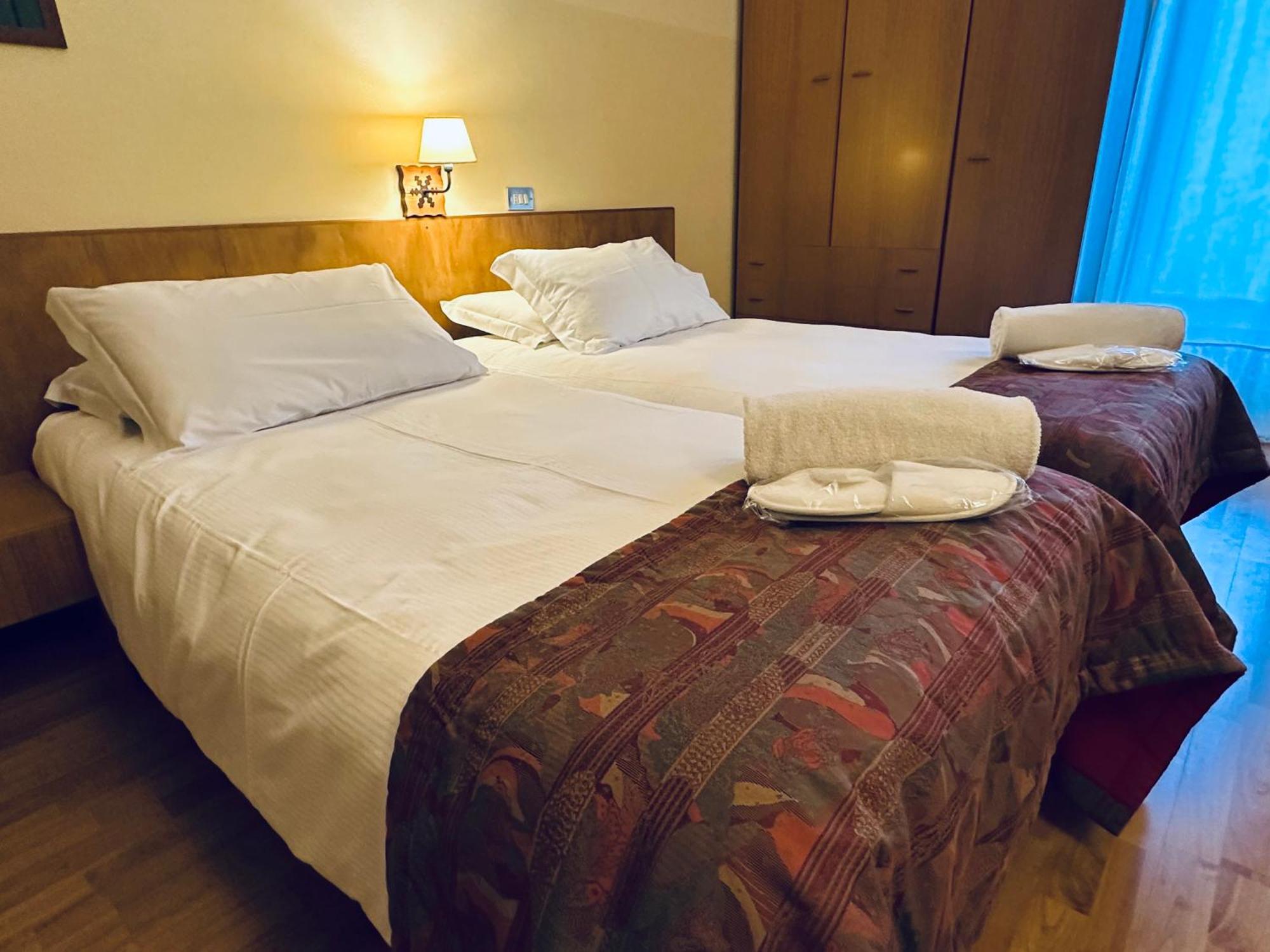 Chambre Lits Jumeaux avec Douche