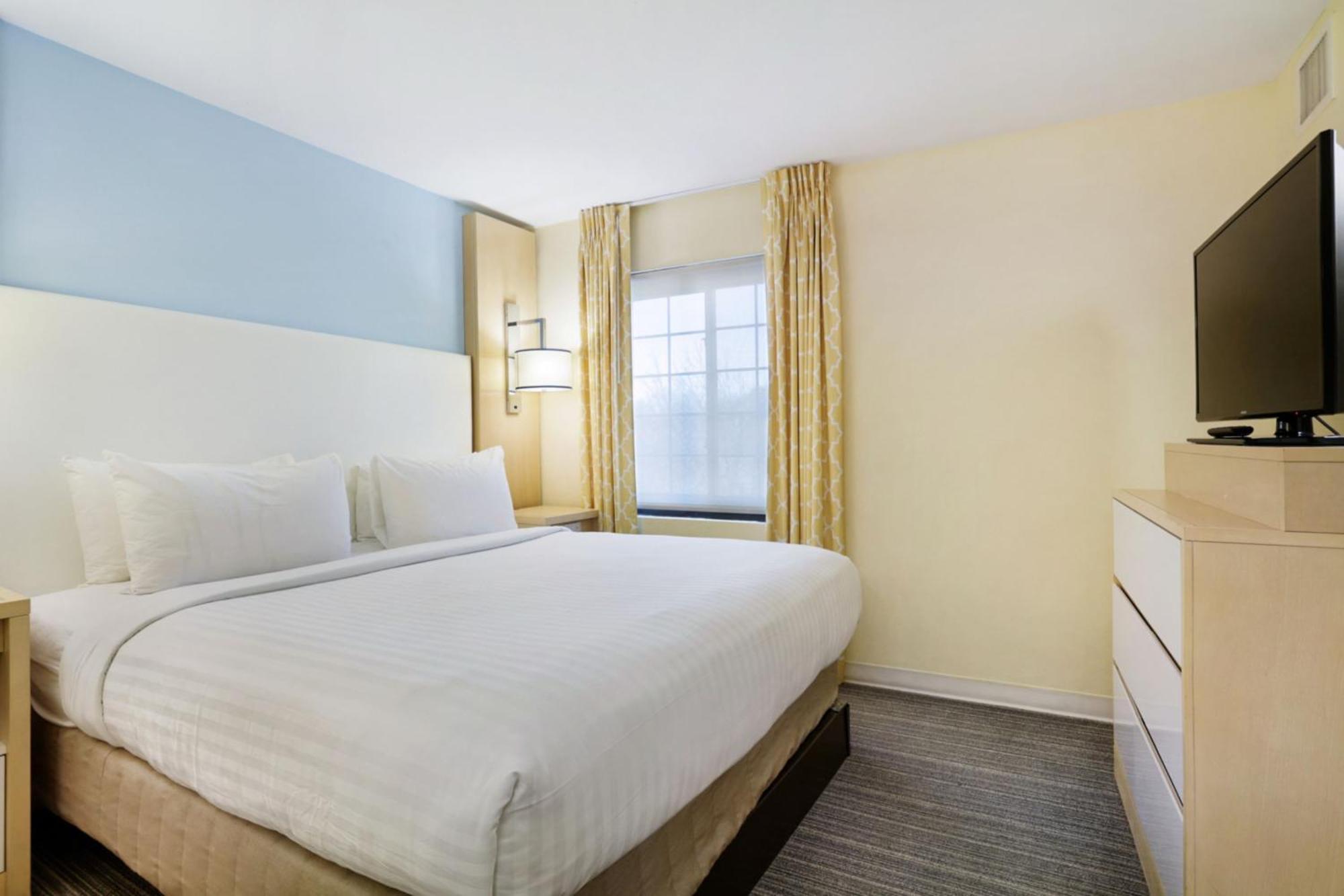 Two-Bedroom Suite with Two King Beds