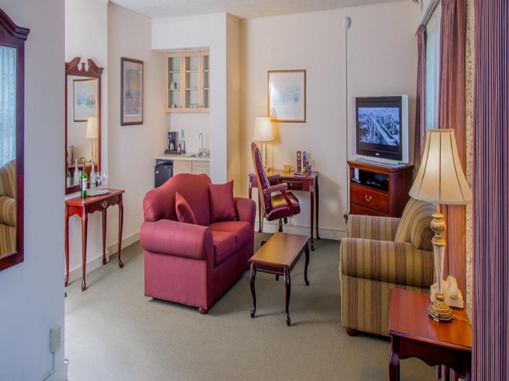 Junior Suite,1210479943:JPEG