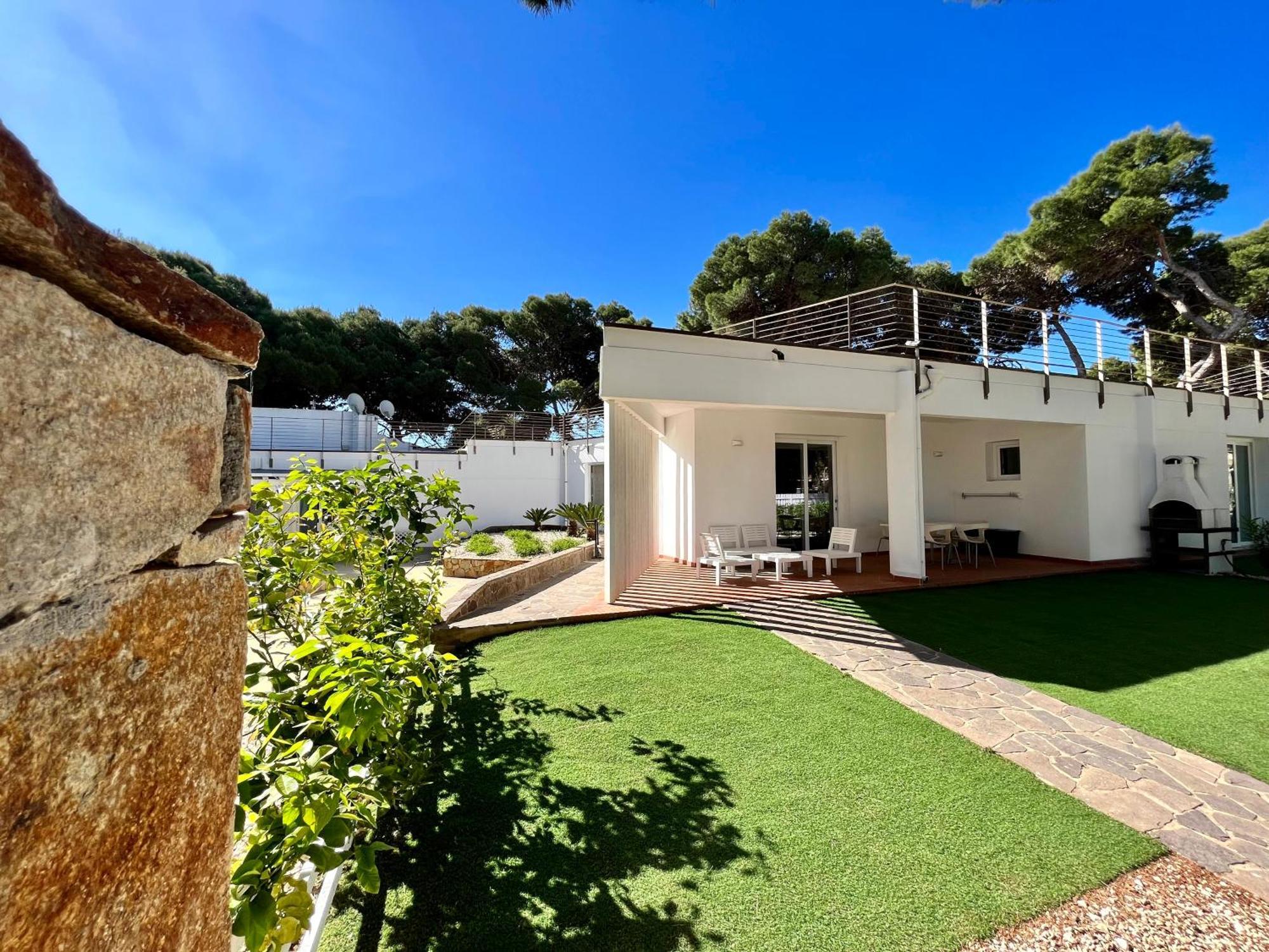 Appartamento con 2 Camere da Letto e Vista Giardino