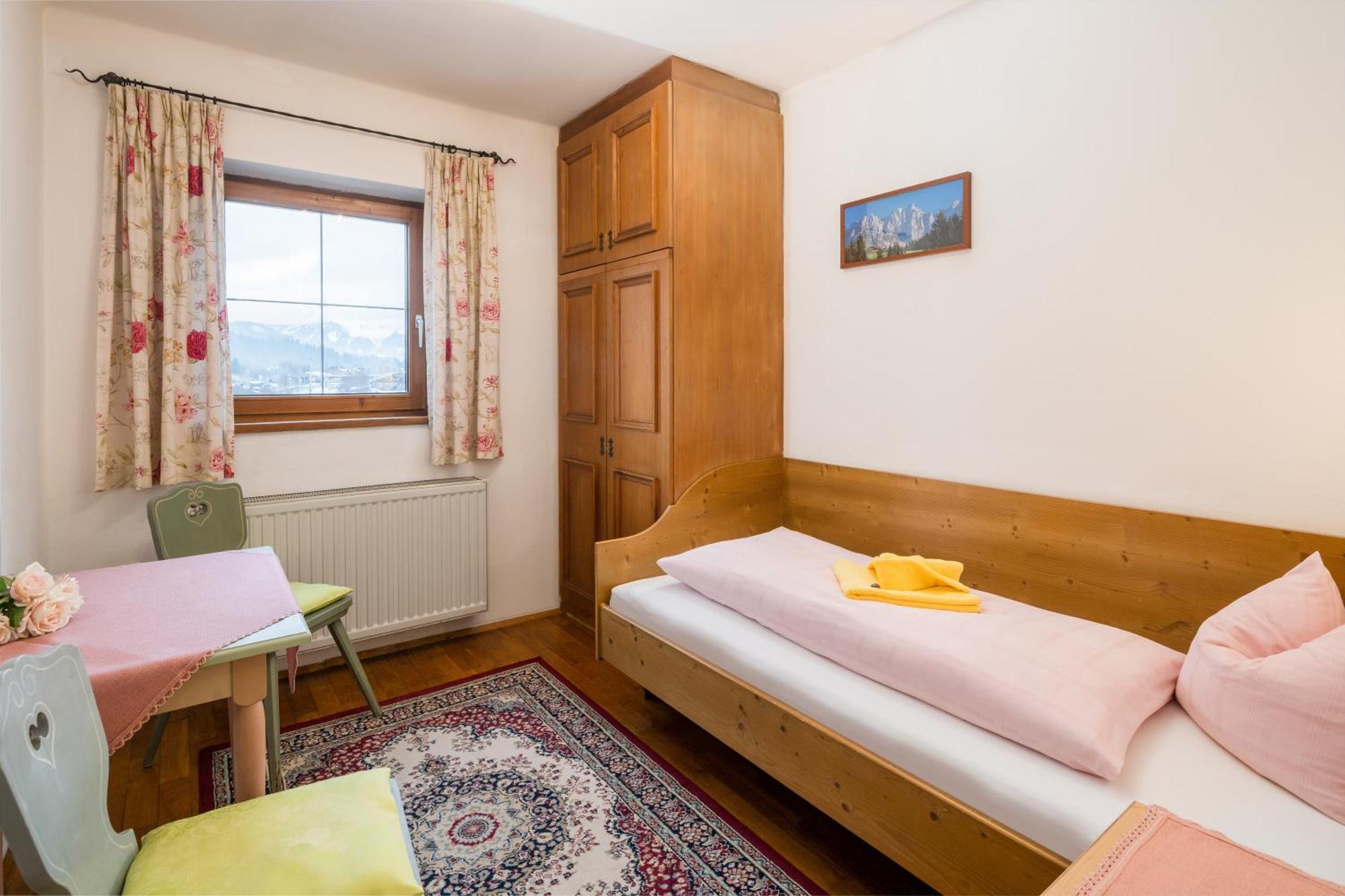 Single Room,1070440897:JPEG