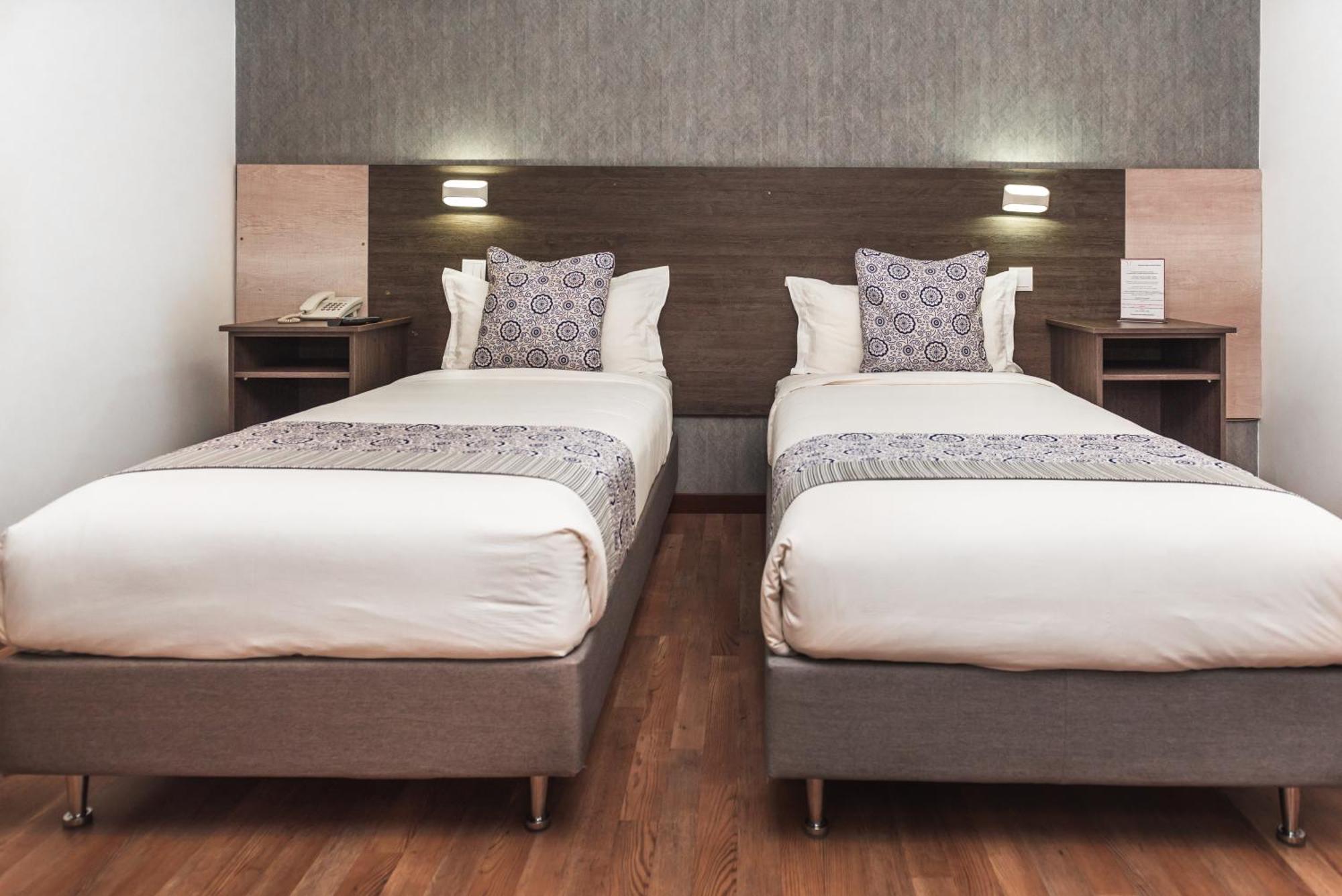 Quarto Twin Standard