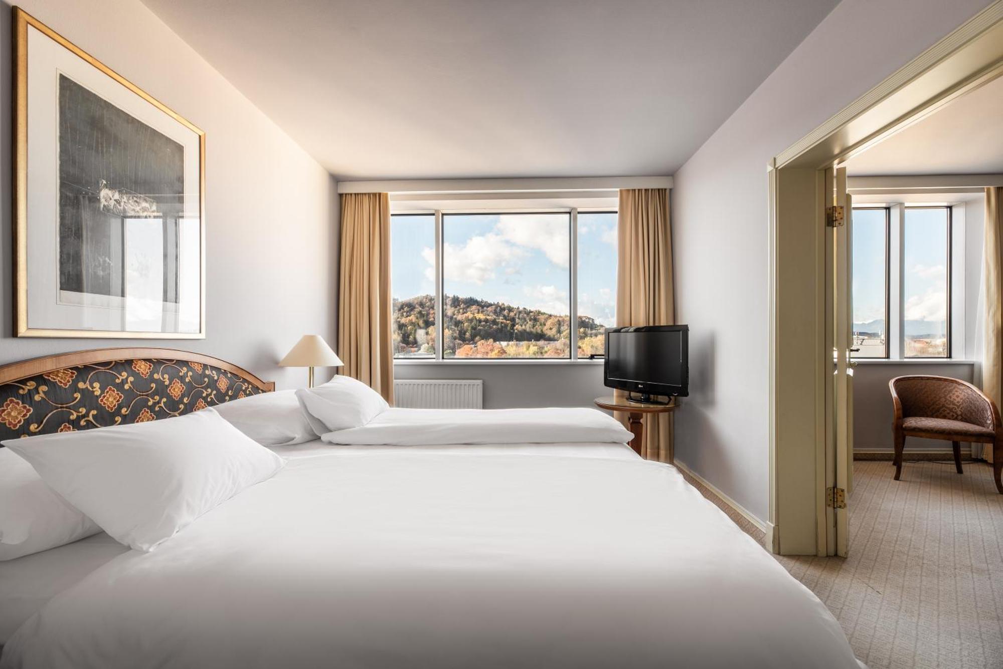 Junior Suite,1535700958:JPEG