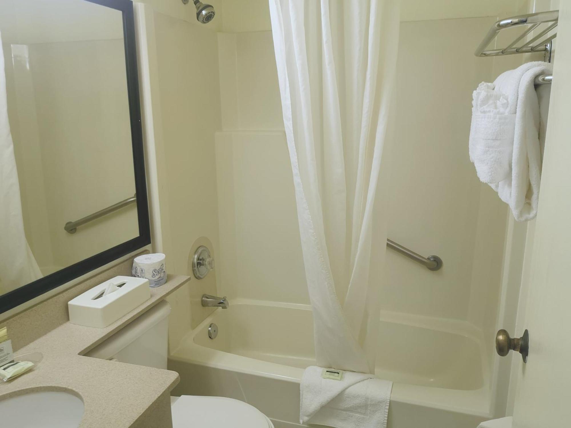 Quarto com Cama King-size - Não Fumantes