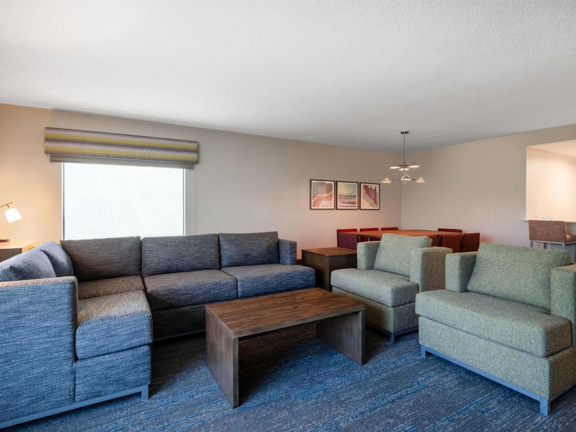 King Suite with Sofa Bed - Non-Smoking,1536745579:JPEG