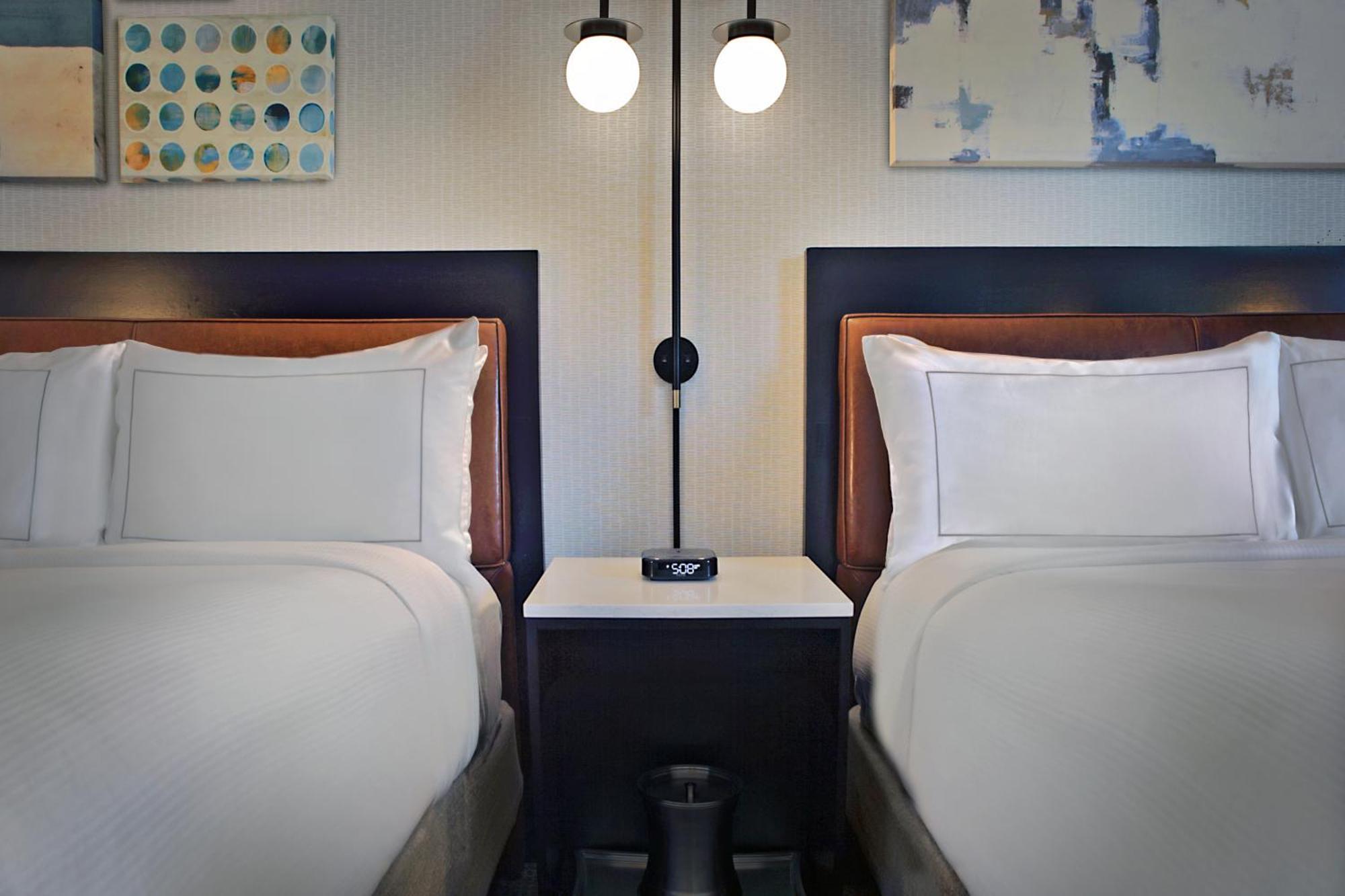Deluxe Double Room with Bath Tub - Hearing Disability Access