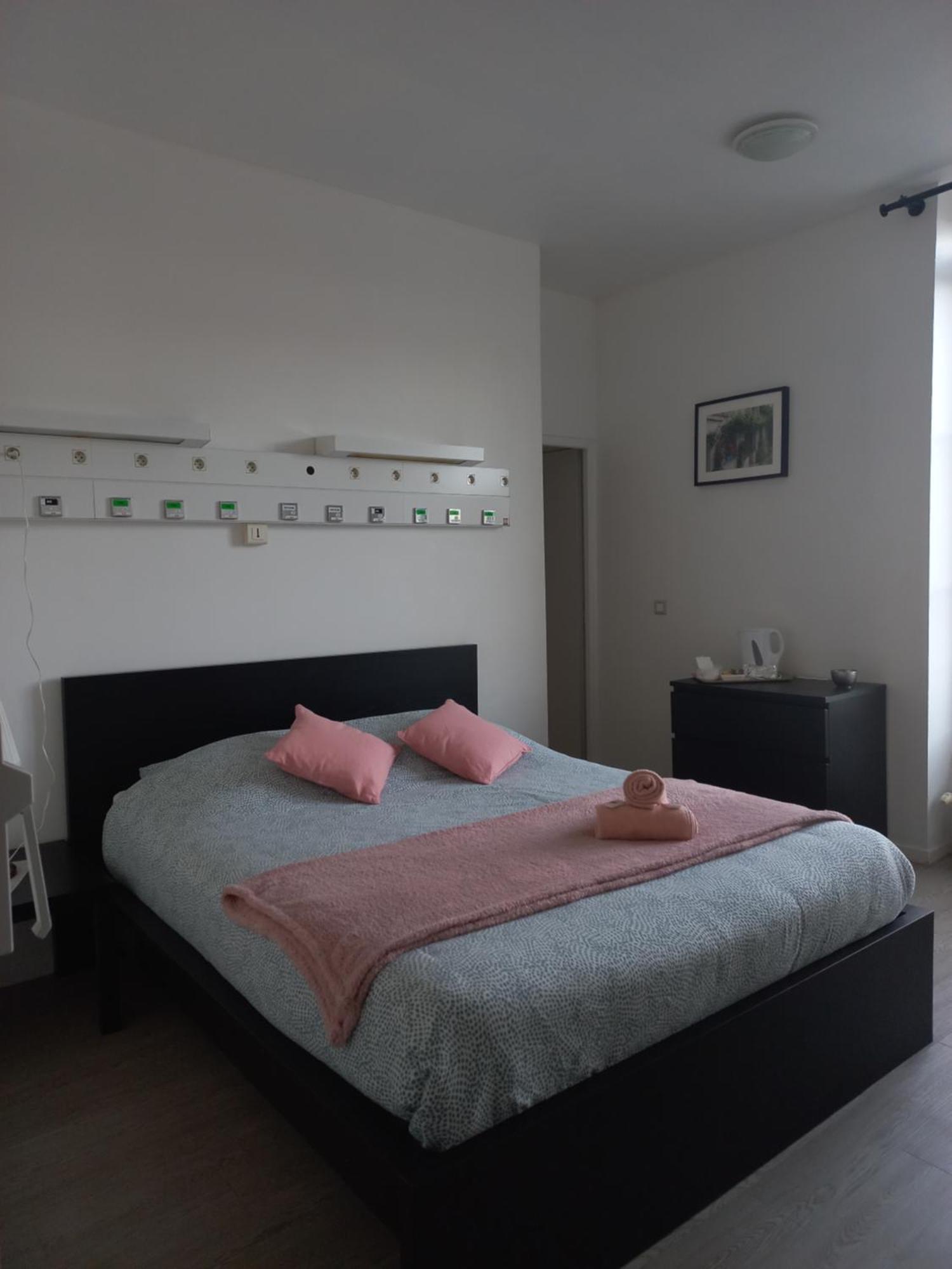 Double Room Private Bathroom