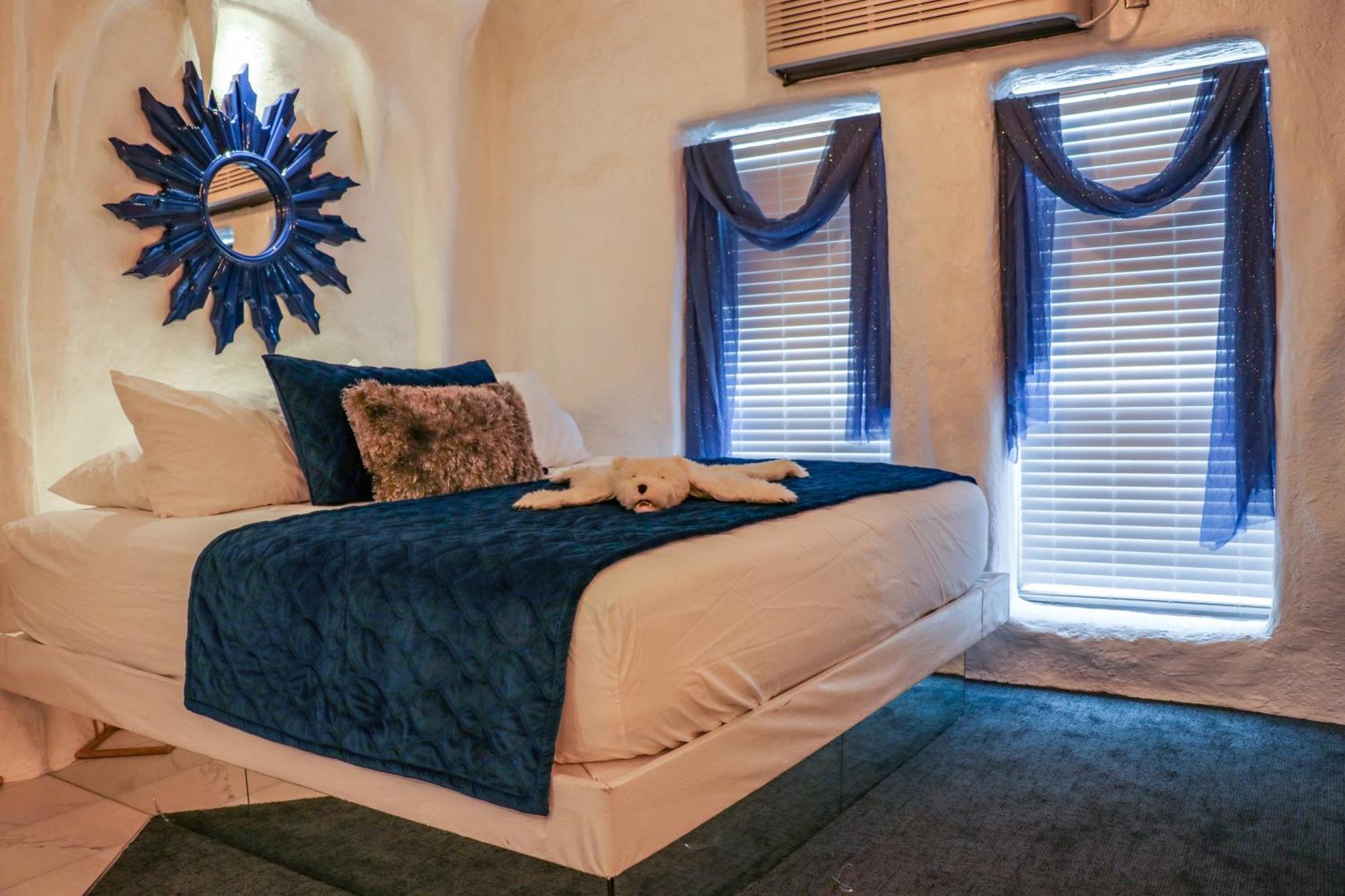 Budget Double Room,1538167774:JPEG