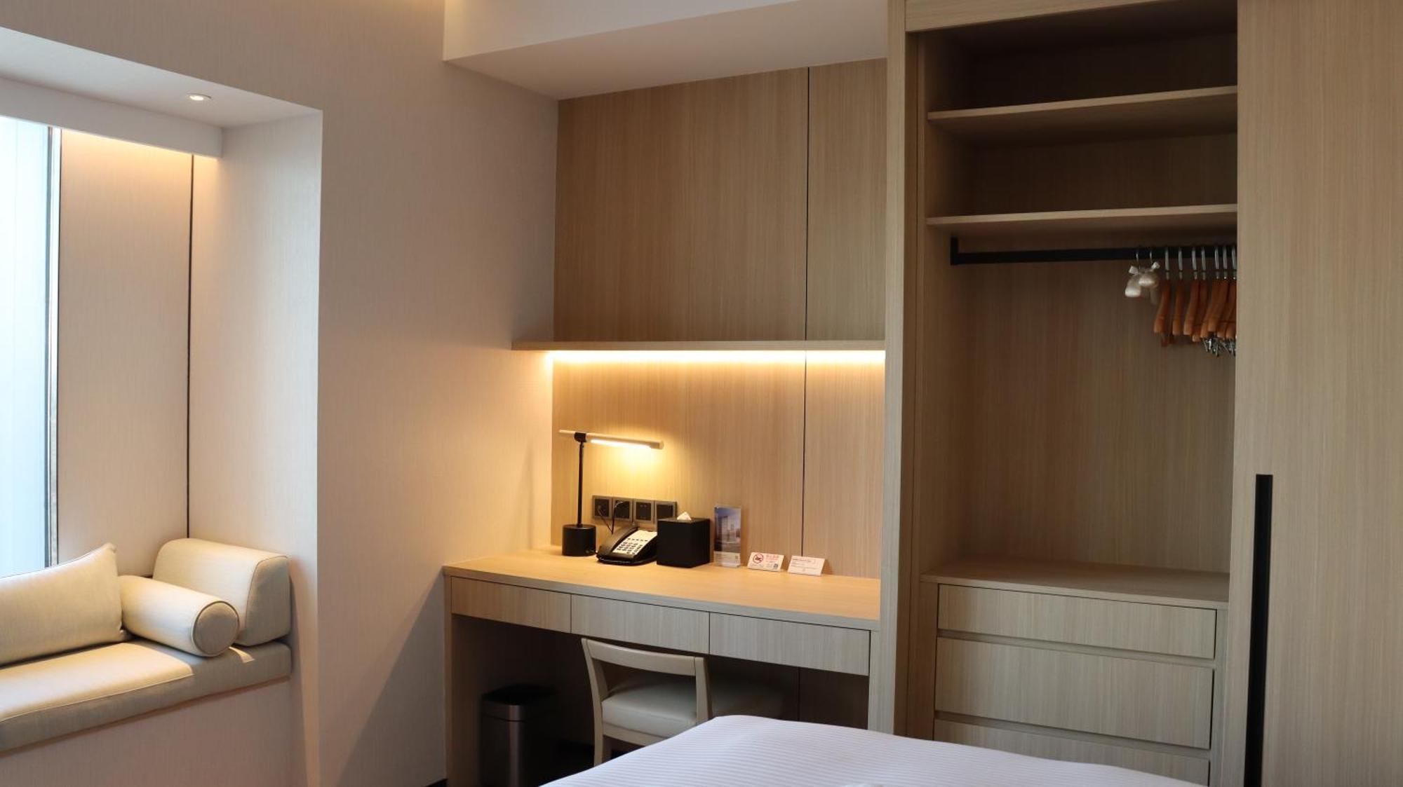 Quarto Deluxe com 2 Camas de Solteiro
