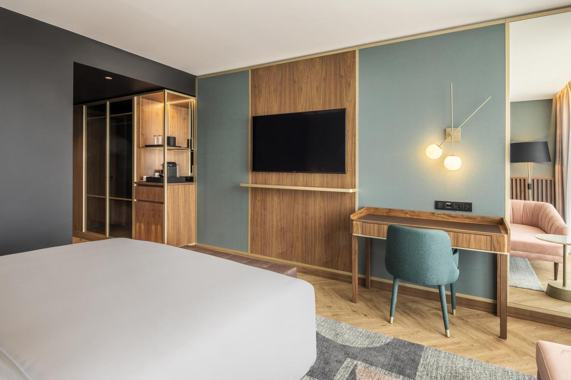 Quarto King Deluxe com Vista Jardim