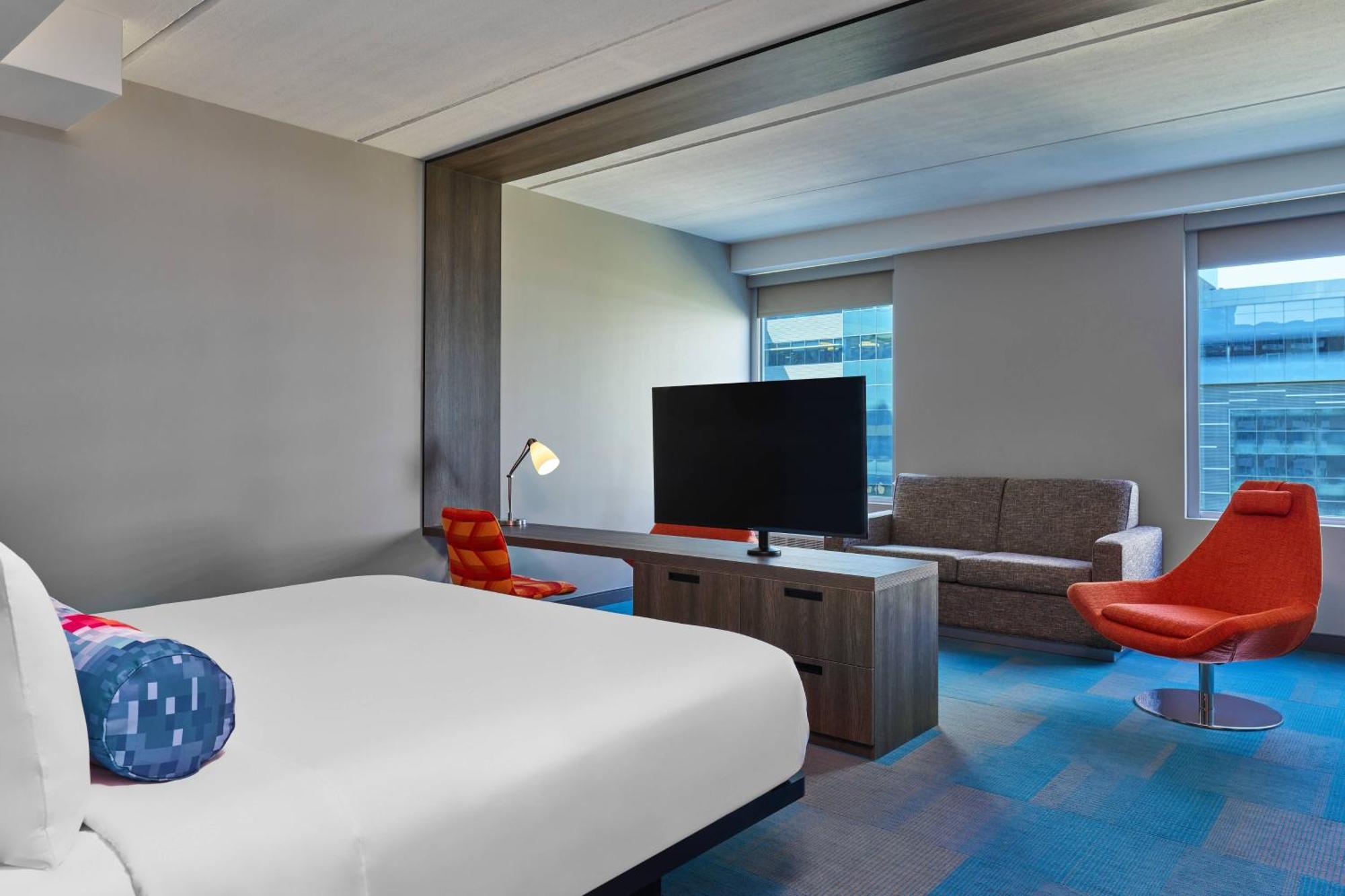 Savvy Suite Suite 1 King Sofa bed Corner room