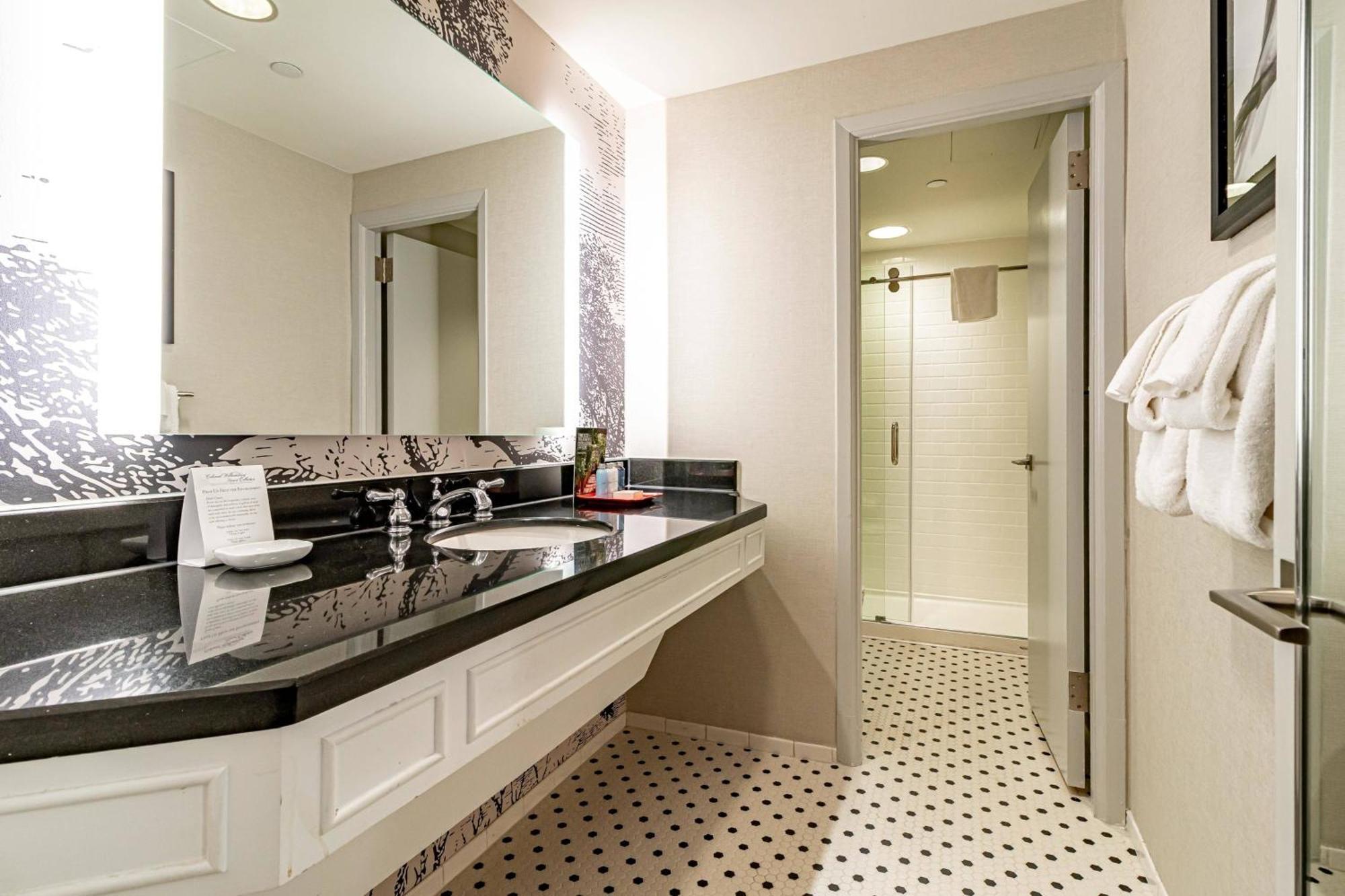 Standard King Room