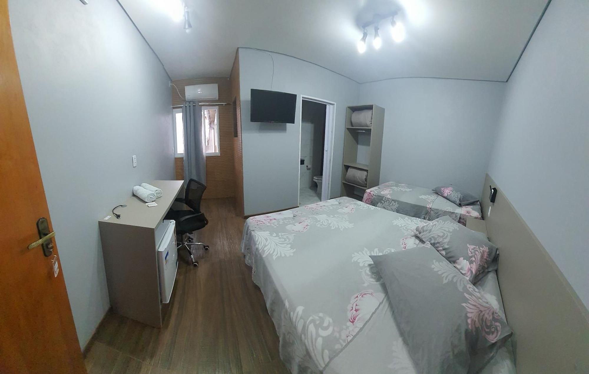 Quarto Duplo com Banheiro Privativo