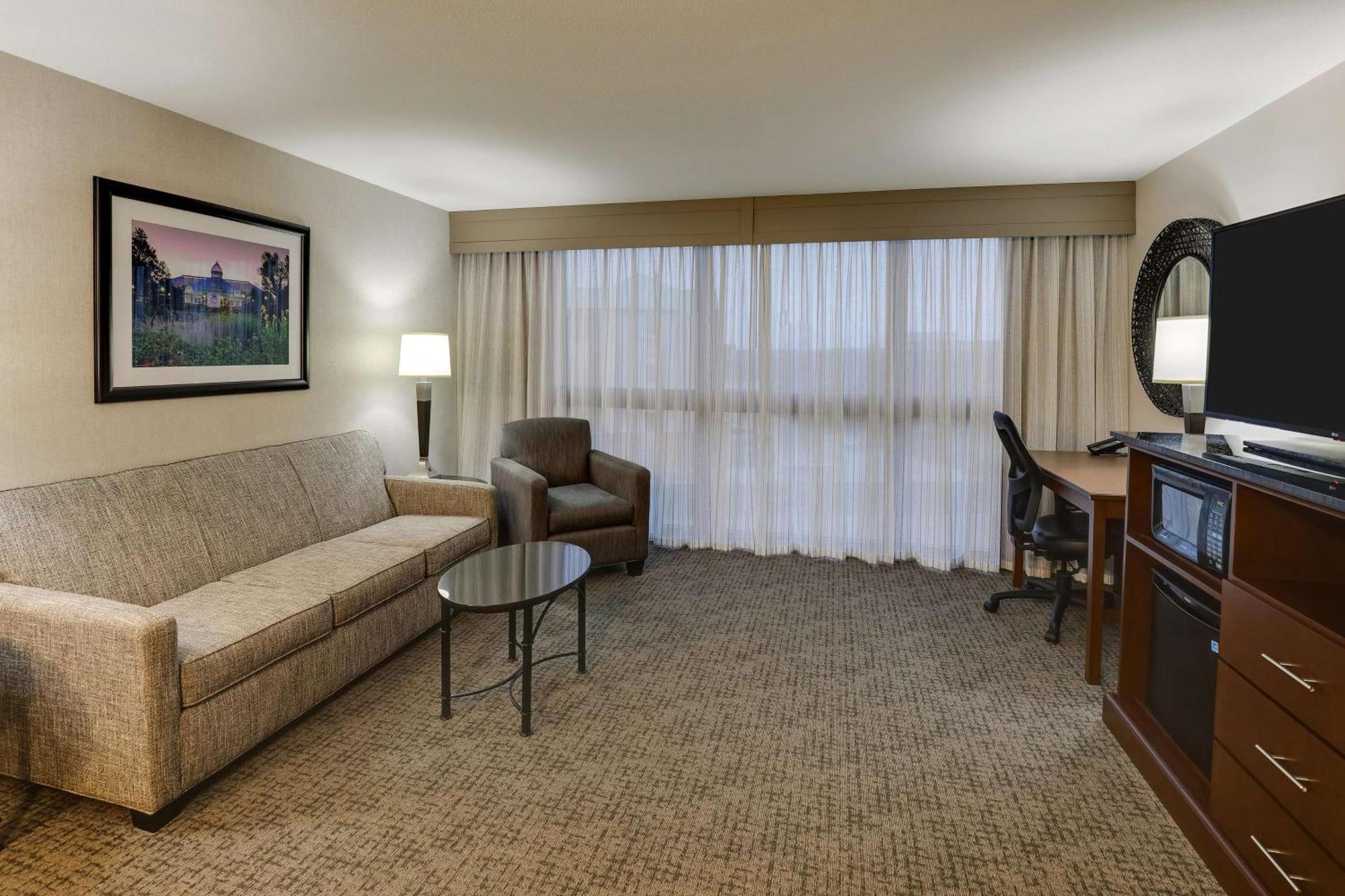 Superior King Suite with Sofa Bed - High Floor,1541719780:JPEG