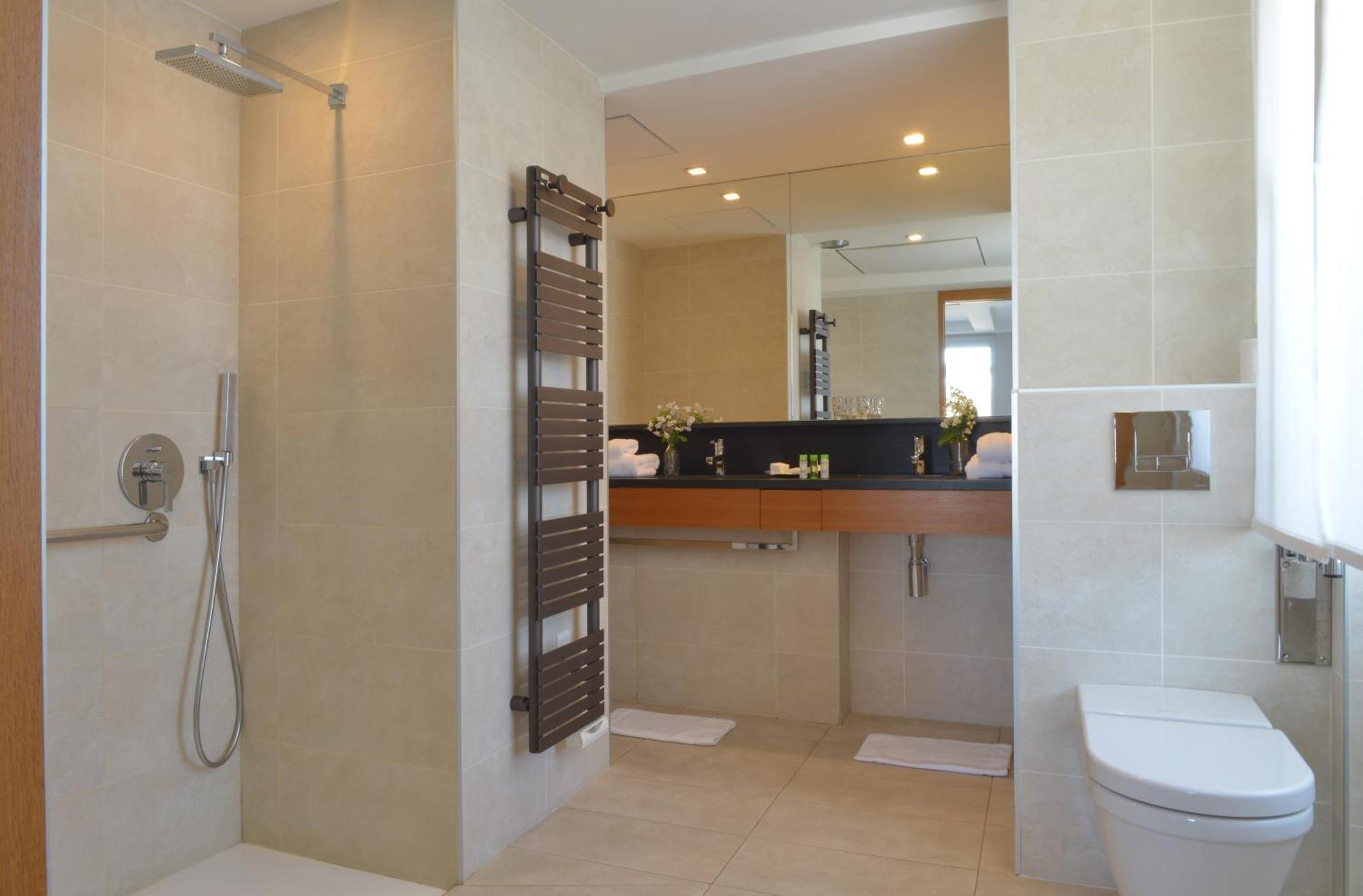 Classic Double Room,1541730439:JPEG
