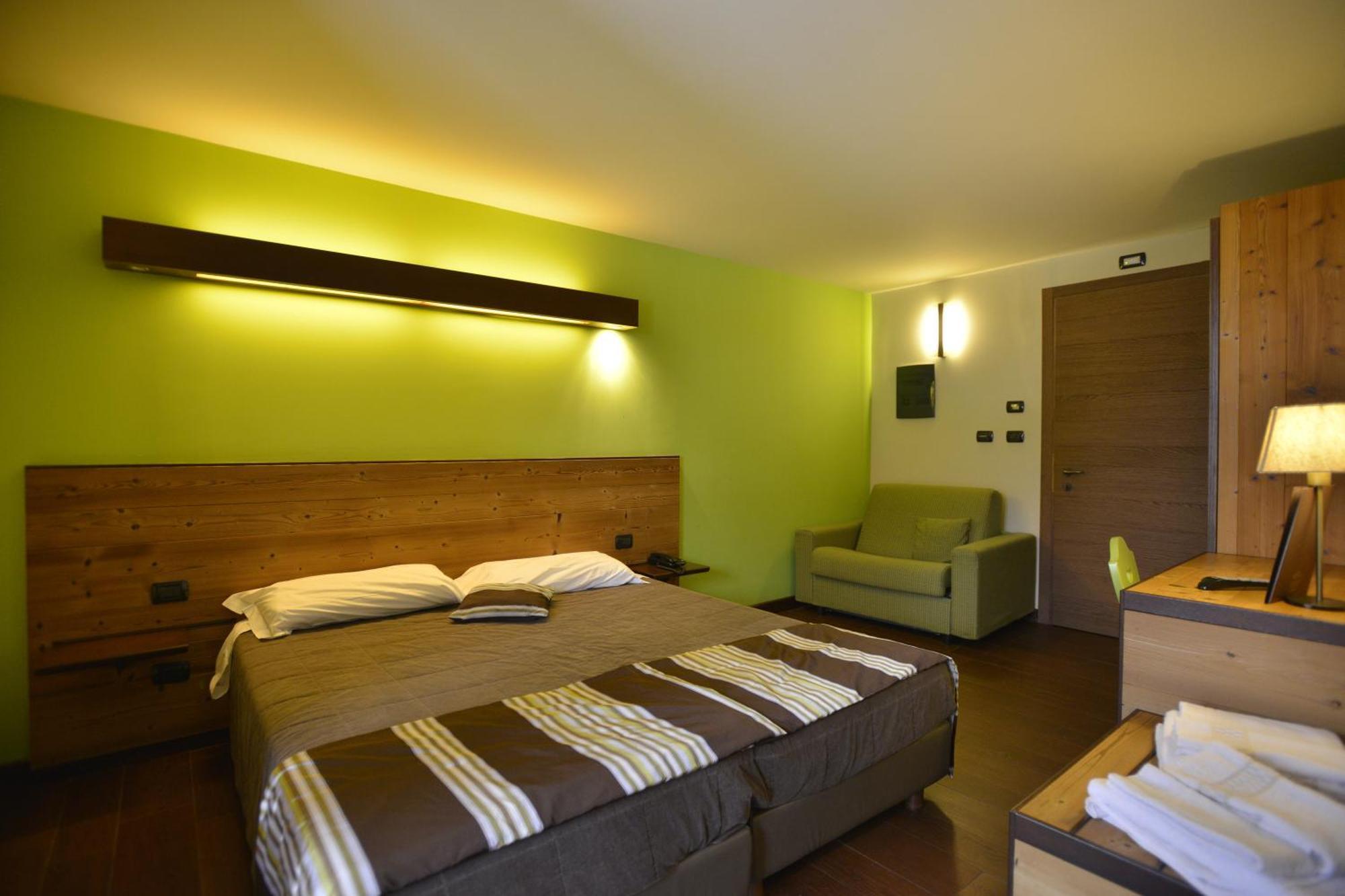 Triple Room,1542660451:JPEG