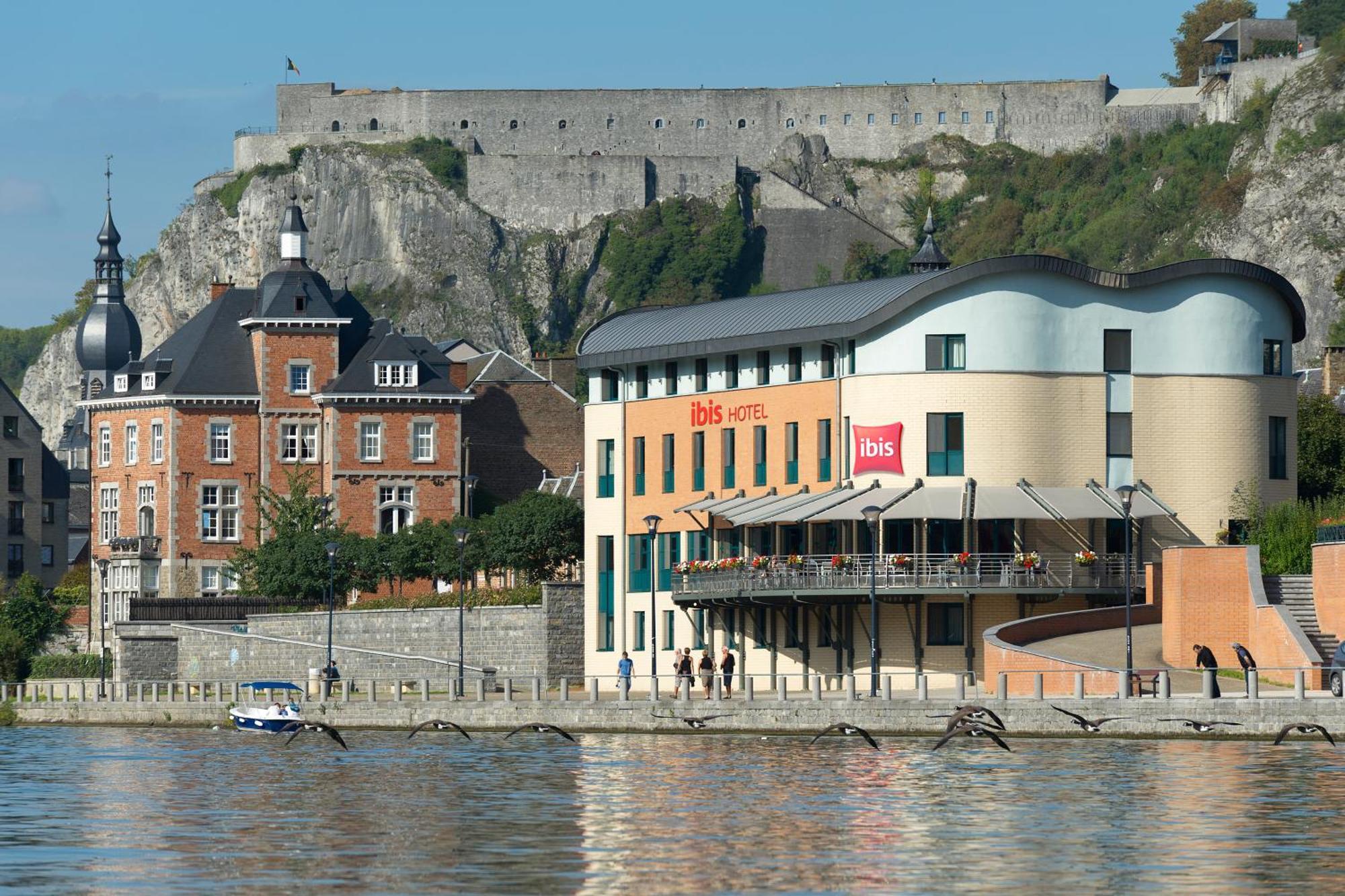 Tweepersoonskamer met 2 Aparte Bedden - Uitzicht op de Rivier